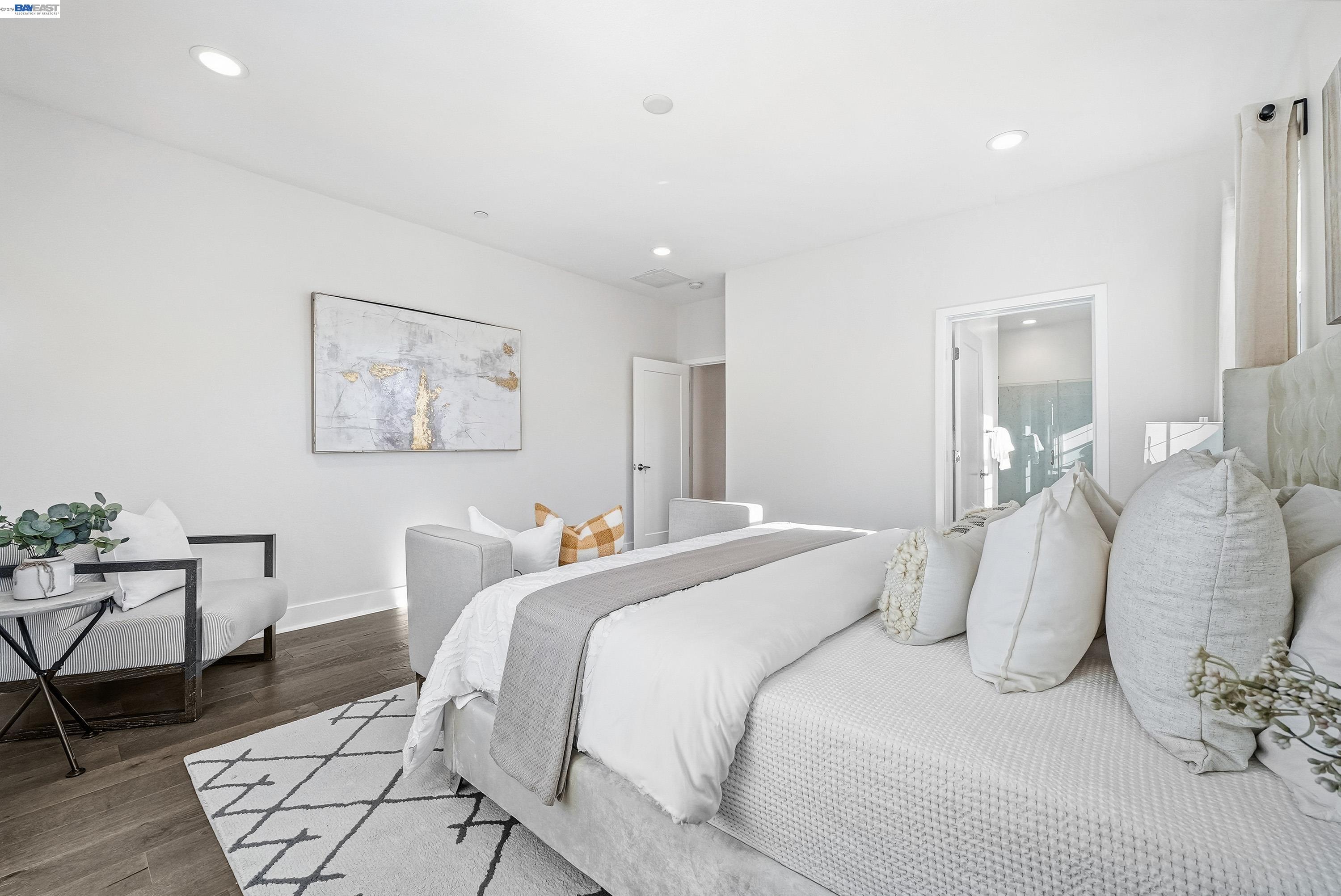 Photo #12: 41125199 Listing: Photo #12