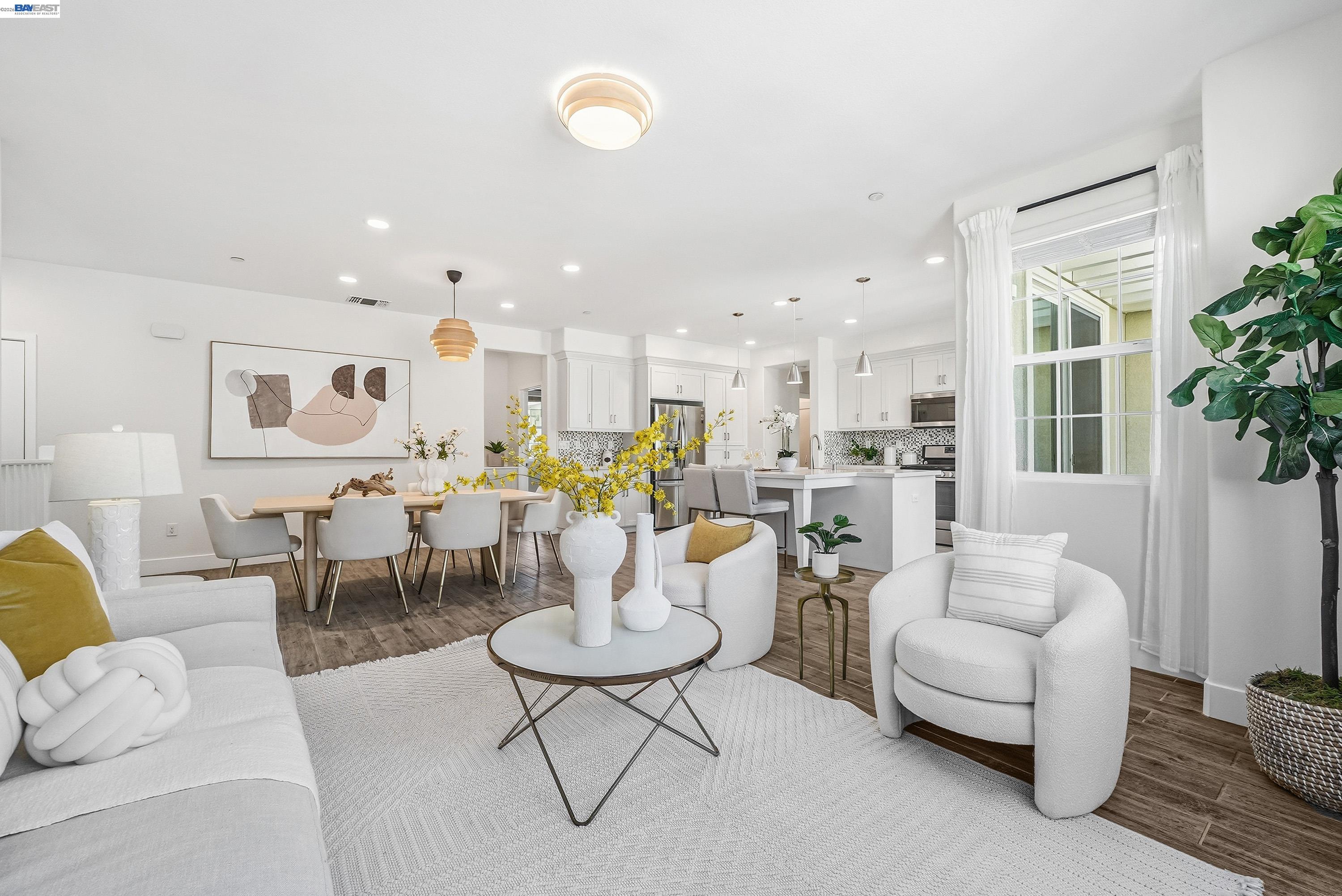 Photo #3: 41125199 Listing: Photo #3