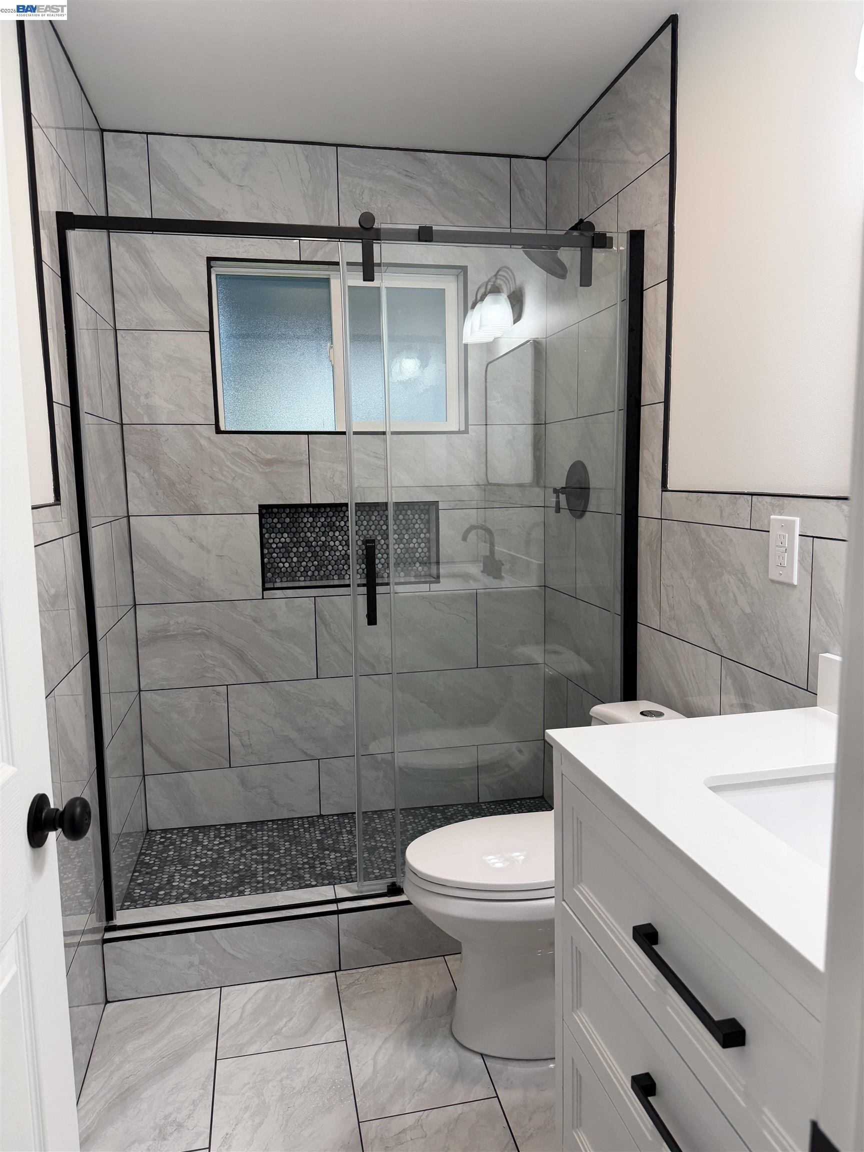 Detail Gallery Image 7 of 12 For 40117 Paseo Padre Parkway, Fremont,  CA 94538-2929 - 3 Beds | 1 Baths