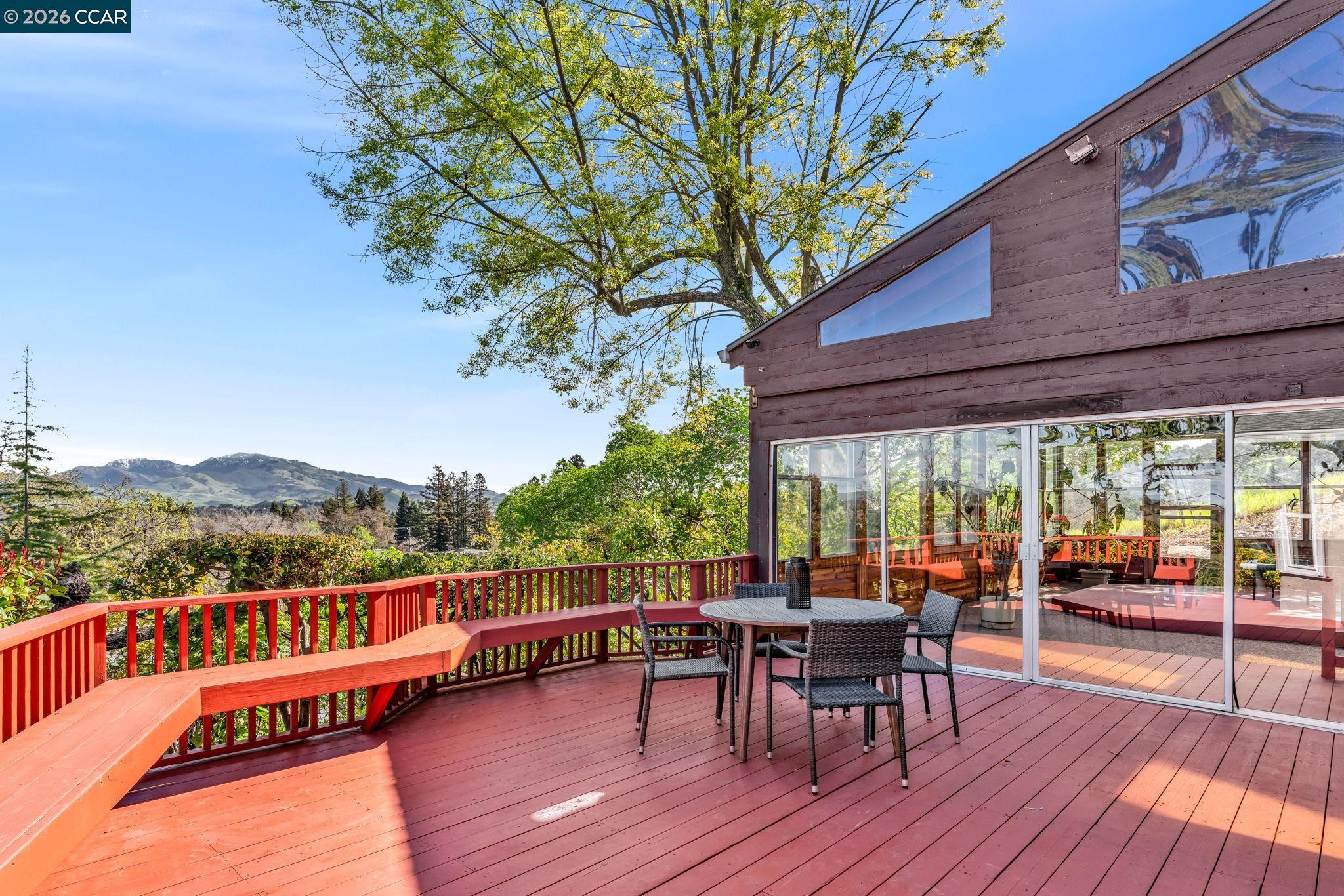 Detail Gallery Image 38 of 49 For 2081 Essenay Ave, Walnut Creek,  CA 94597 - 3 Beds | 2 Baths