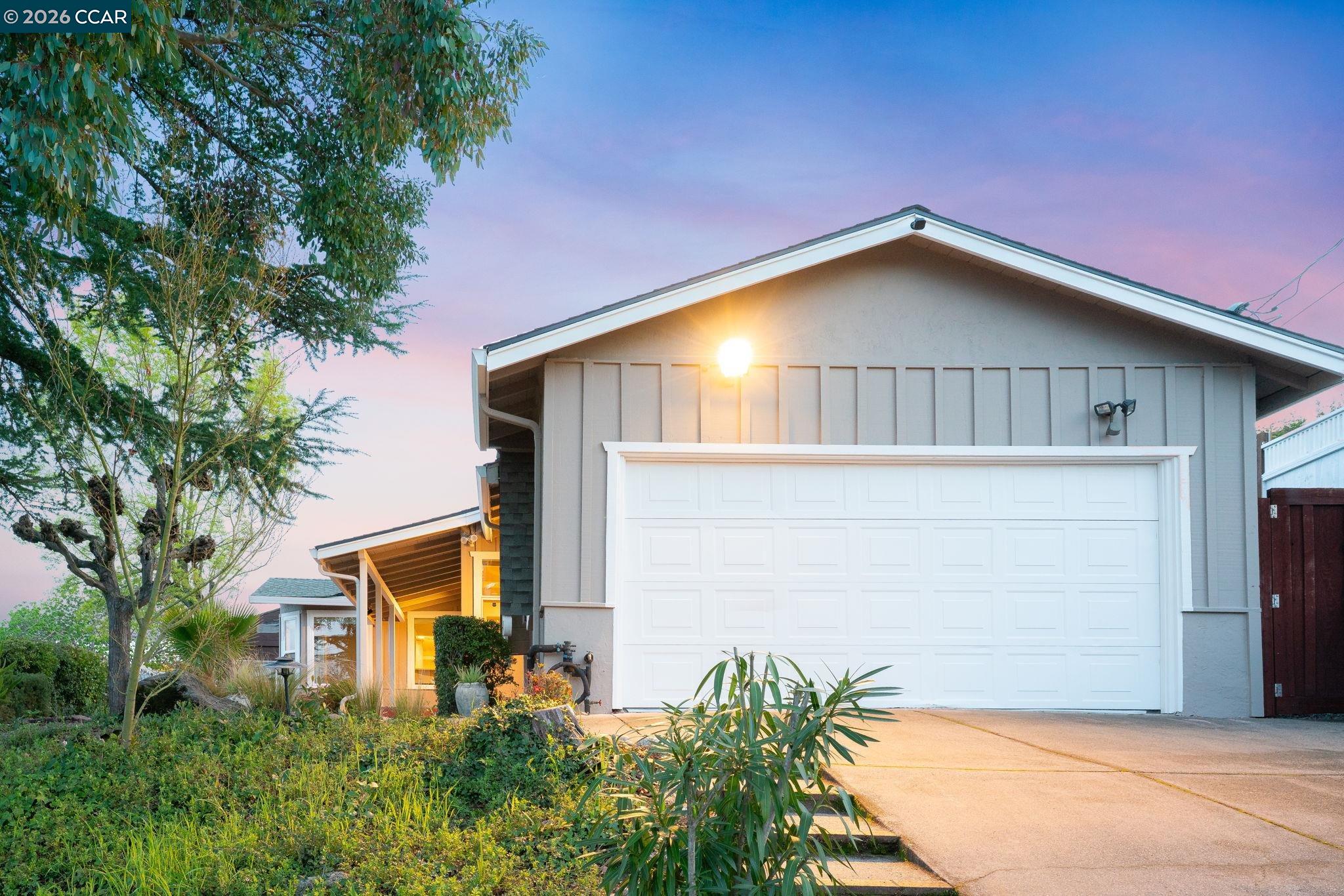 Detail Gallery Image 44 of 49 For 2081 Essenay Ave, Walnut Creek,  CA 94597 - 3 Beds | 2 Baths