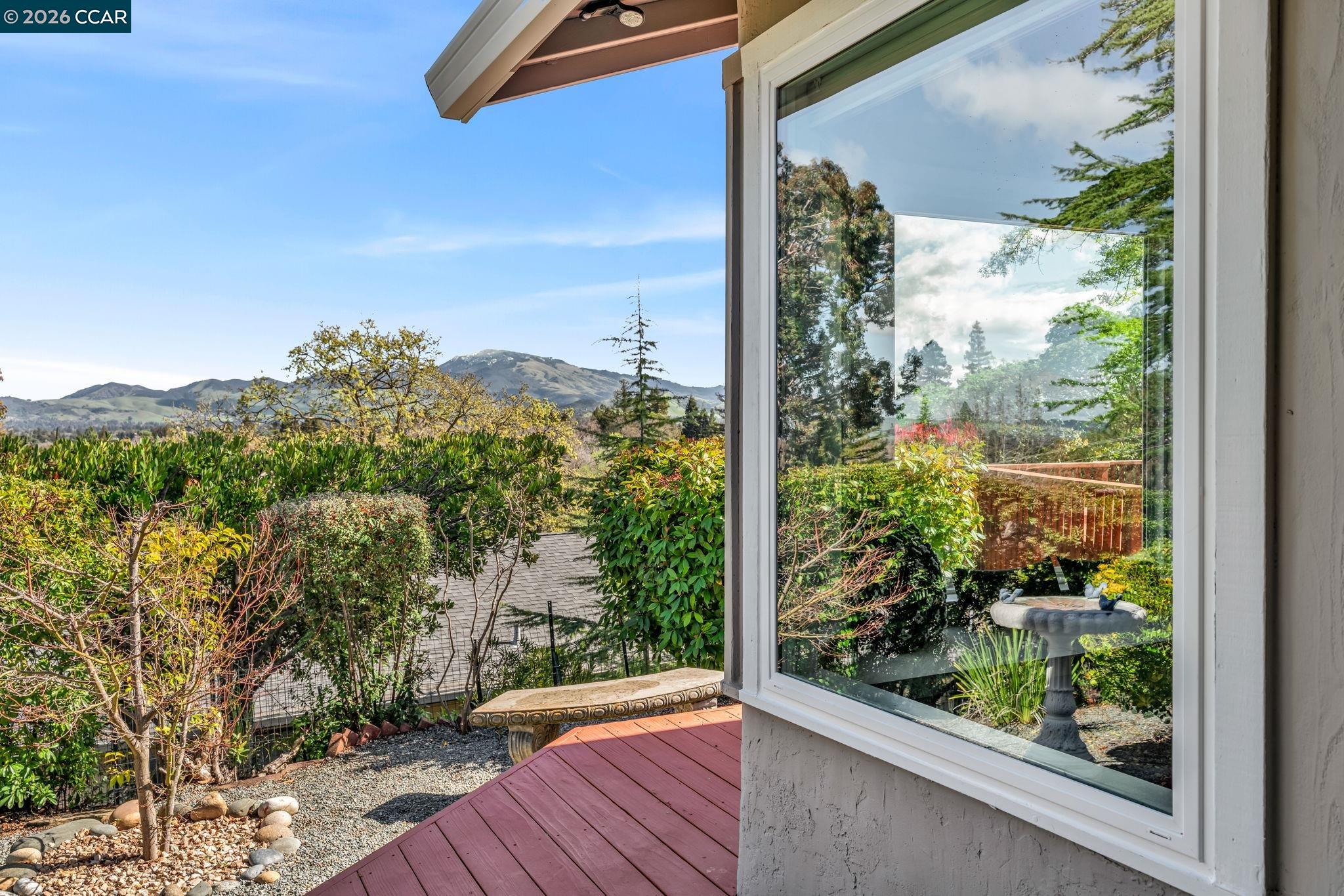 Detail Gallery Image 9 of 49 For 2081 Essenay Ave, Walnut Creek,  CA 94597 - 3 Beds | 2 Baths