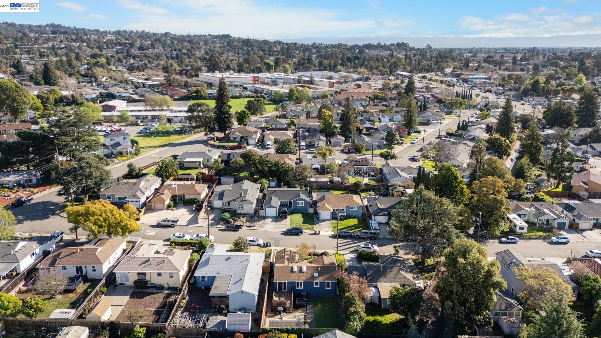 Detail Gallery Image 22 of 27 For 2672 Watson St, Castro Valley,  CA 94546 - 3 Beds | 1/1 Baths