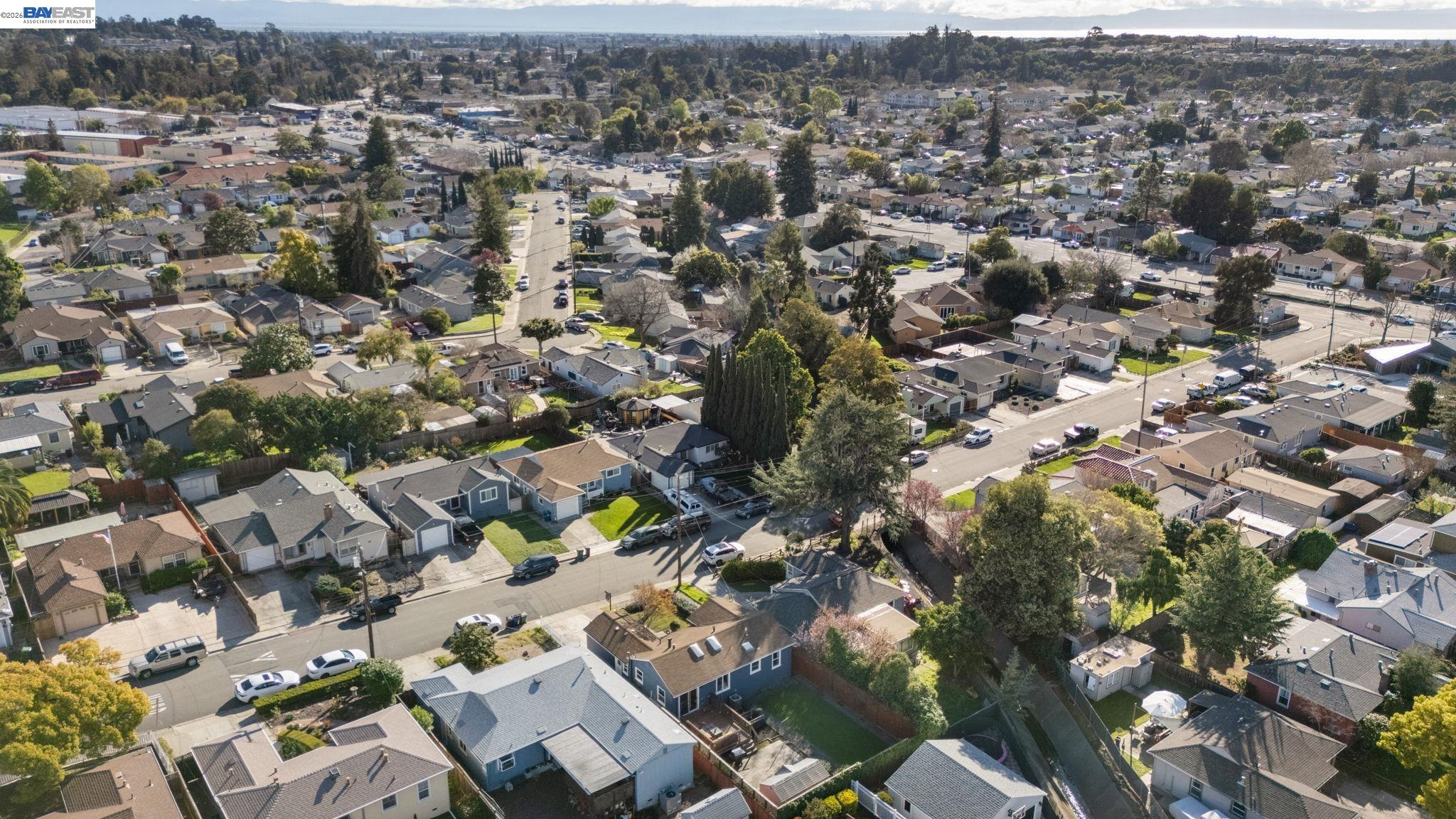 Detail Gallery Image 23 of 27 For 2672 Watson St, Castro Valley,  CA 94546 - 3 Beds | 1/1 Baths