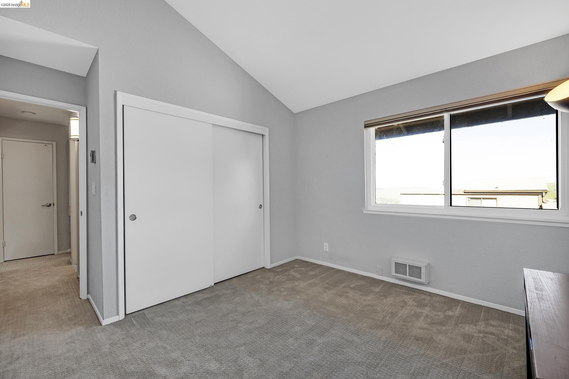 407 Vista Heights Rd