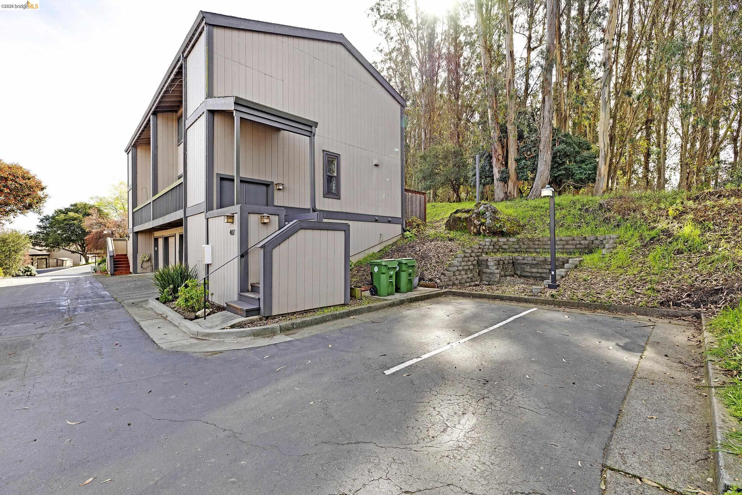 407 Vista Heights Rd