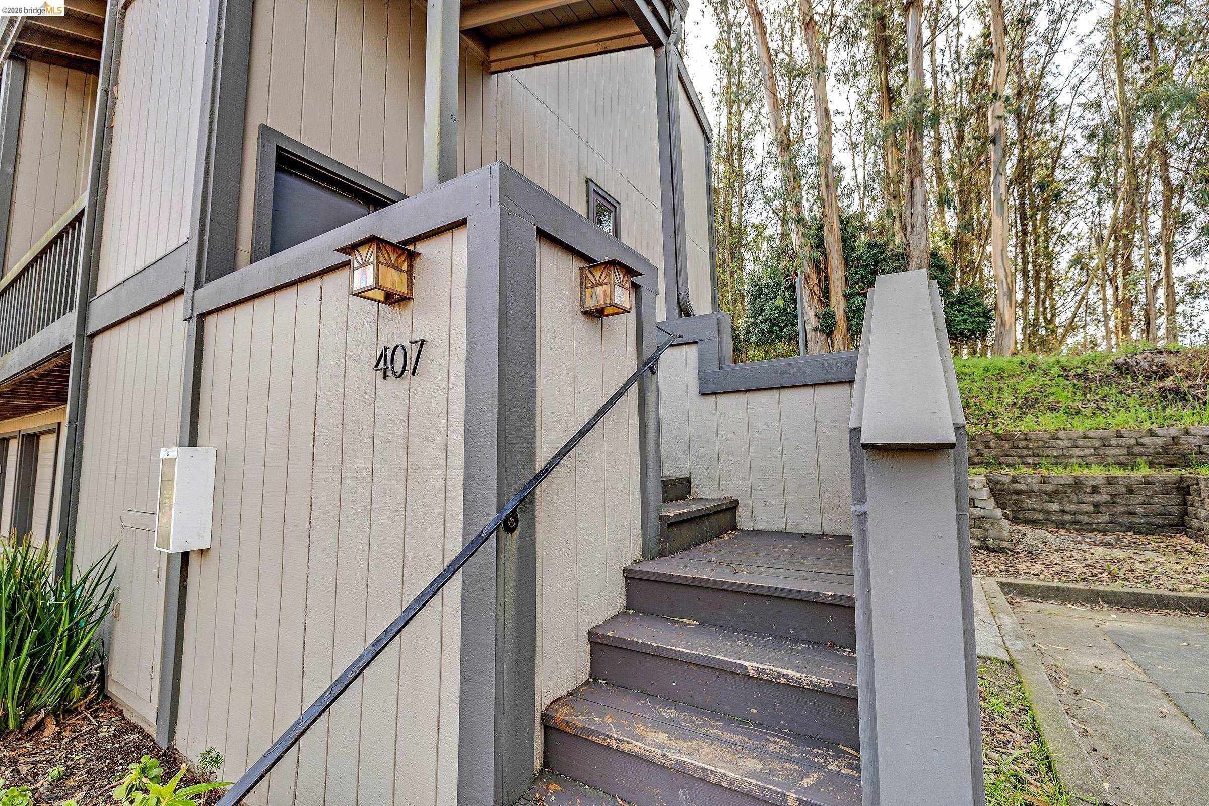 407 Vista Heights Rd