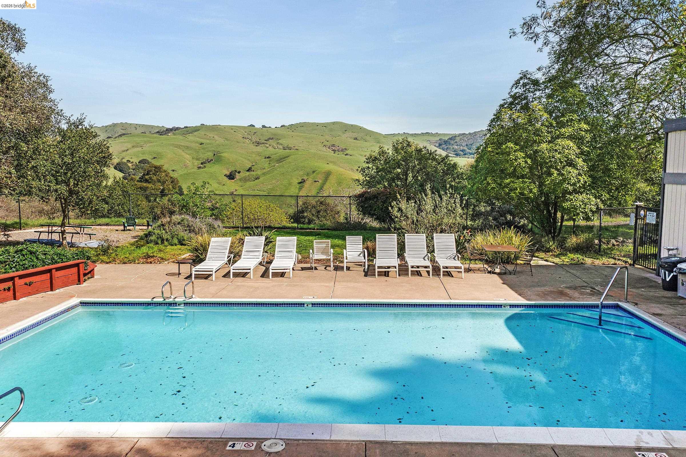 407 Vista Heights Rd