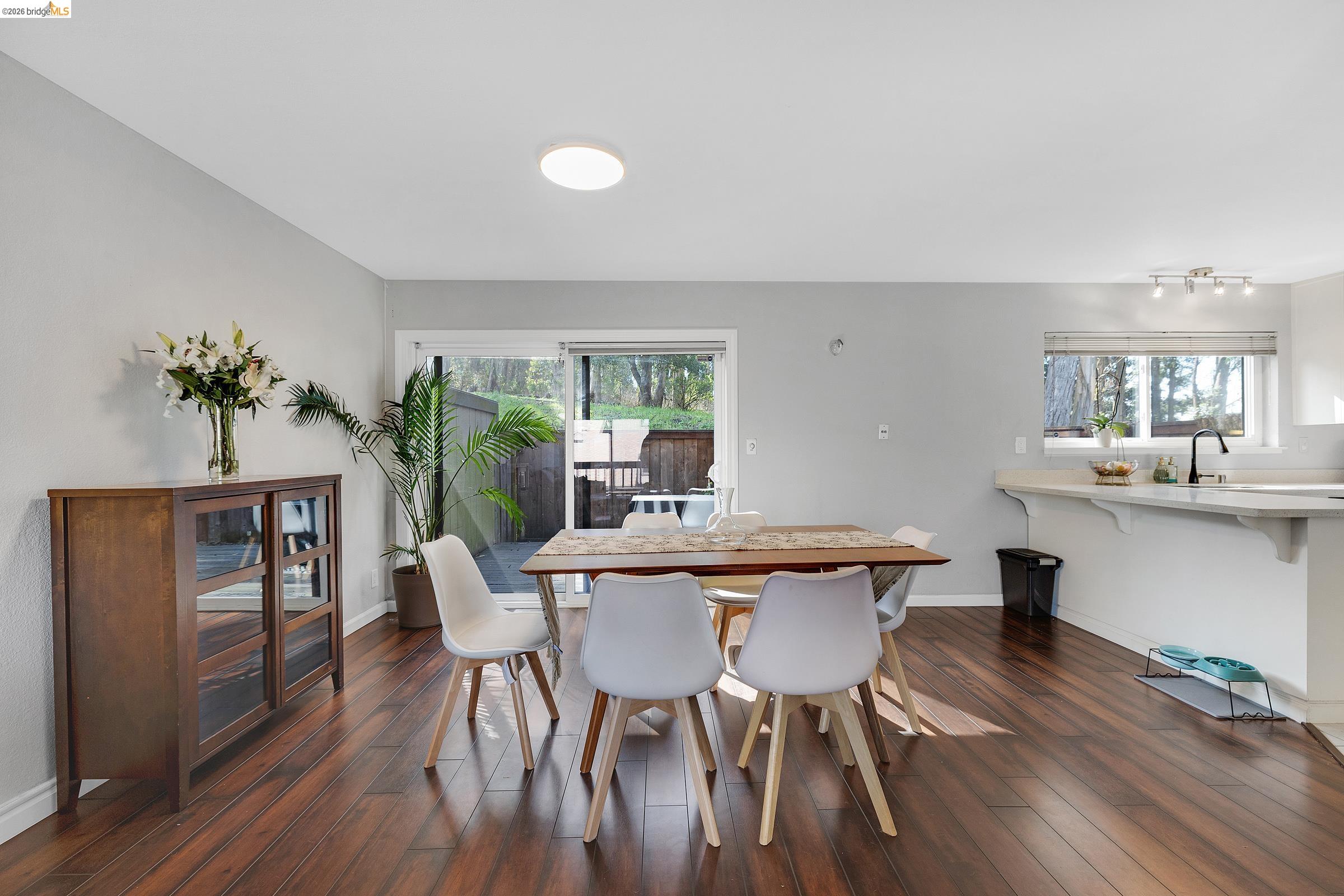 407 Vista Heights Rd