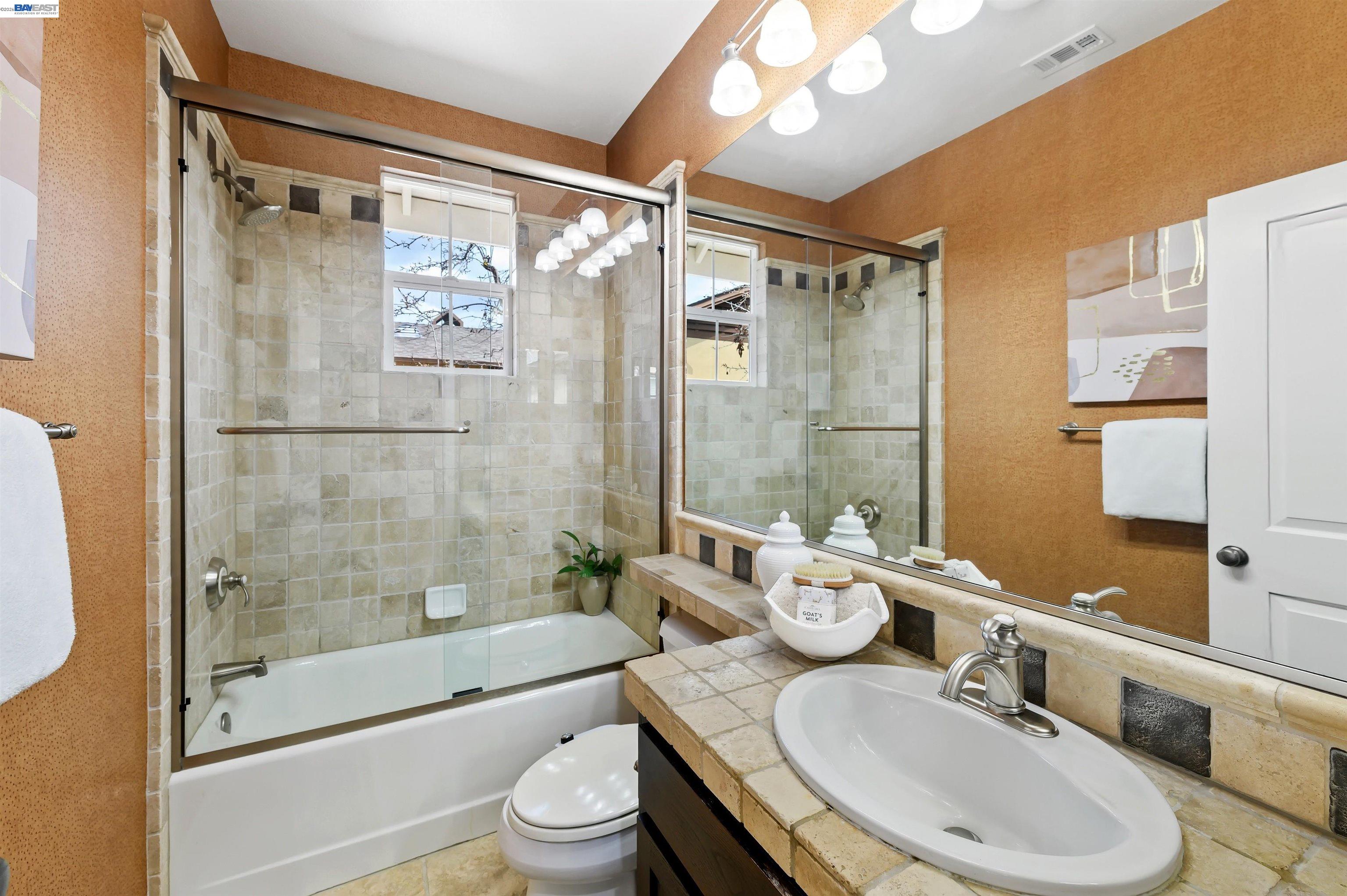 Detail Gallery Image 25 of 35 For 5454 Stockton Loop, Livermore,  CA 94550 - 5 Beds | 4 Baths