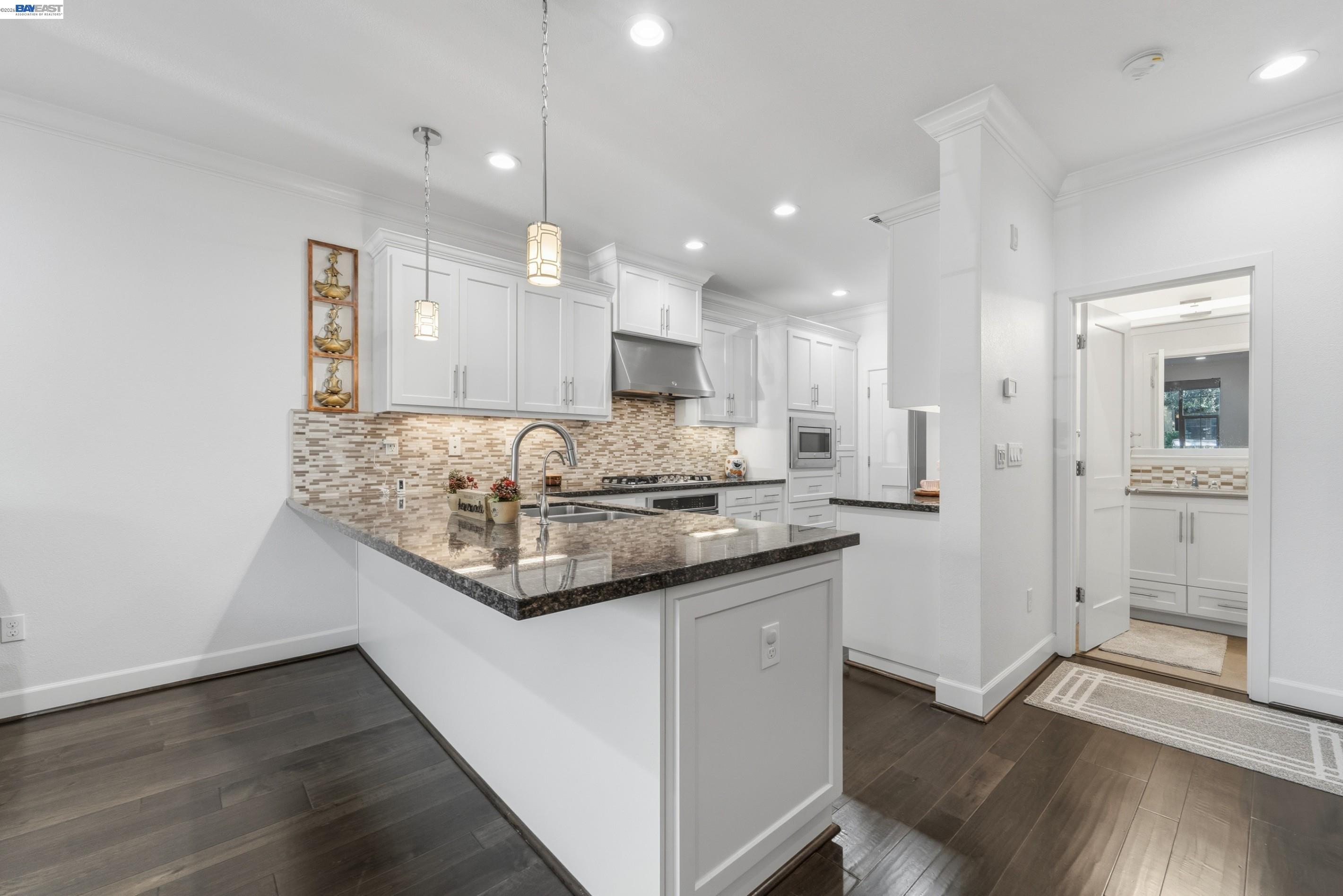 Photo #15: 41125208 Listing: Photo #15