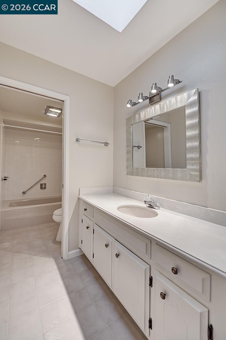 Photo #30: 41125209 Listing: Photo #30