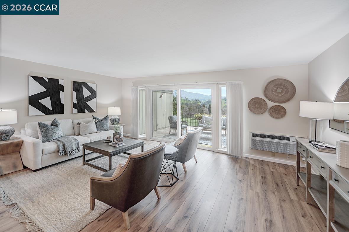 Photo #6: 41125209 Listing: Photo #6