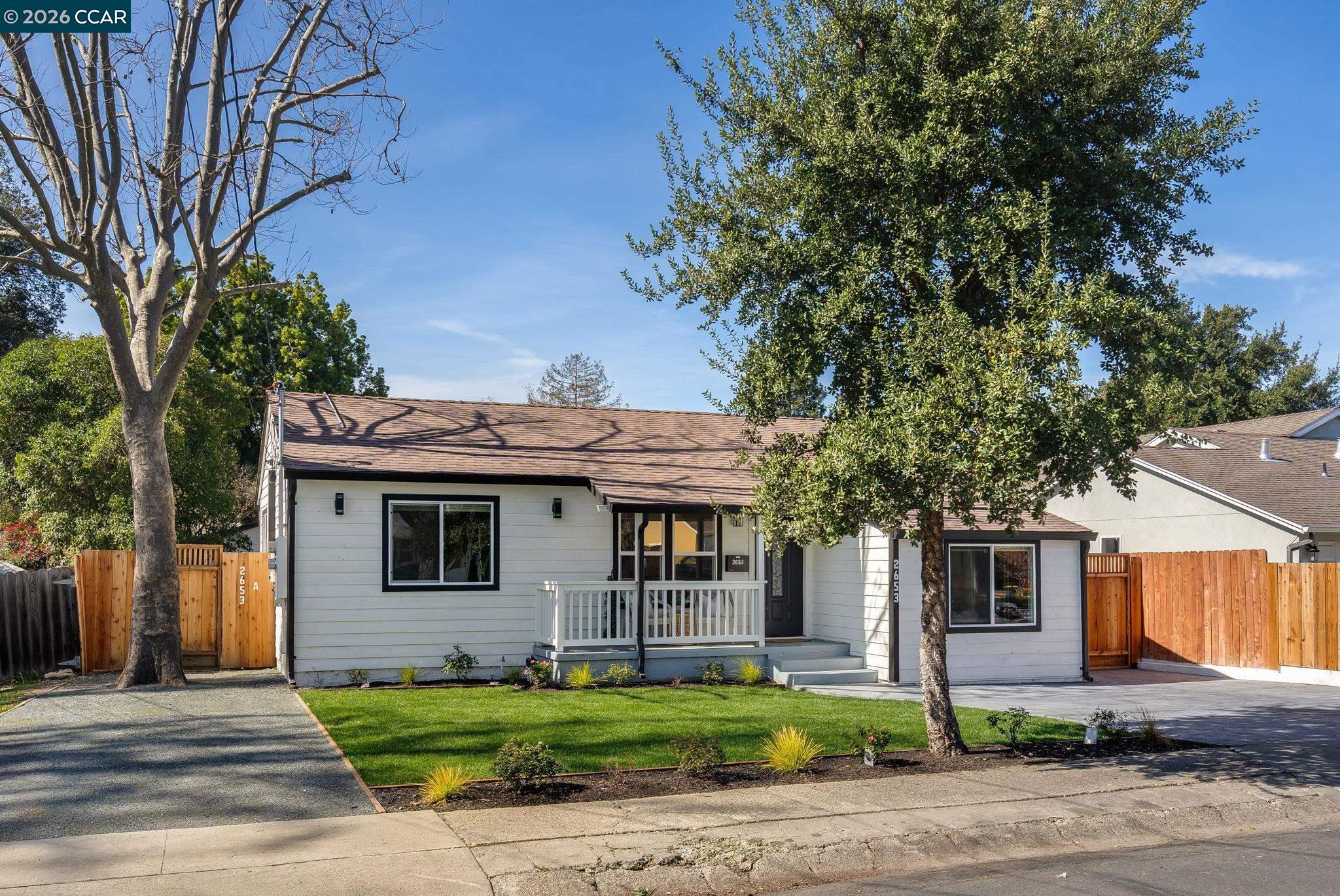 Detail Gallery Image 4 of 60 For 2653 Garden Ave, Concord,  CA 94520 - 3 Beds | 2 Baths