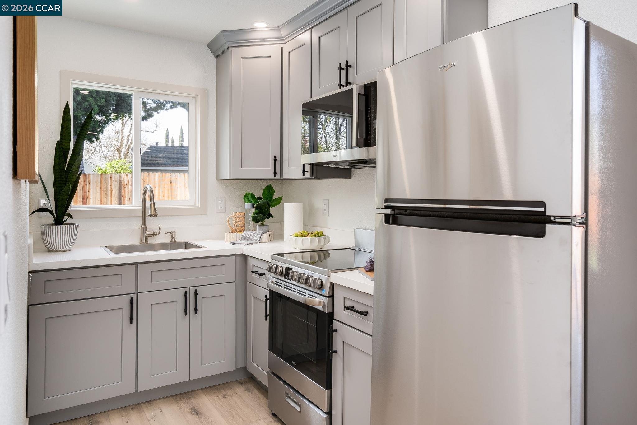 Detail Gallery Image 36 of 60 For 2653 Garden Ave, Concord,  CA 94520 - 3 Beds | 2 Baths