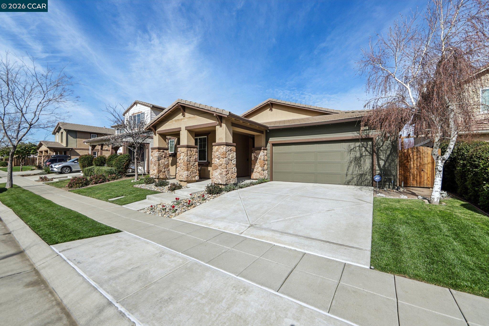 Detail Gallery Image 2 of 28 For 421 W Gravino Dr, Mountain House,  CA 95391 - 3 Beds | 2 Baths