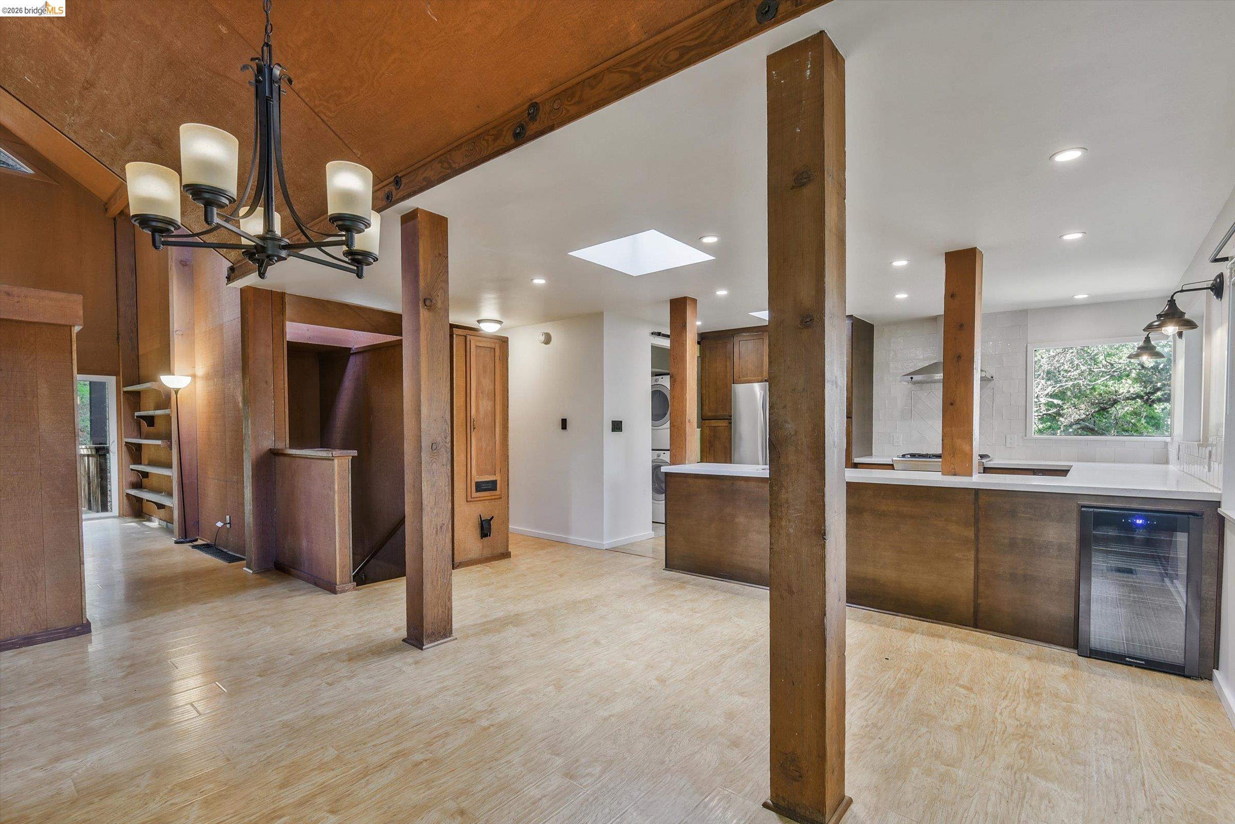 Detail Gallery Image 7 of 34 For 9 Wildwood Road, Orinda,  CA 94563 - 4 Beds | 3 Baths