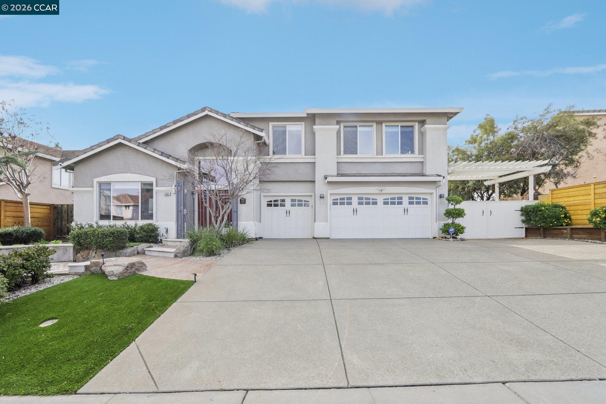 Detail Gallery Image 2 of 53 For 5388 Southwood Way, Antioch,  CA 94531 - 5 Beds | 3 Baths