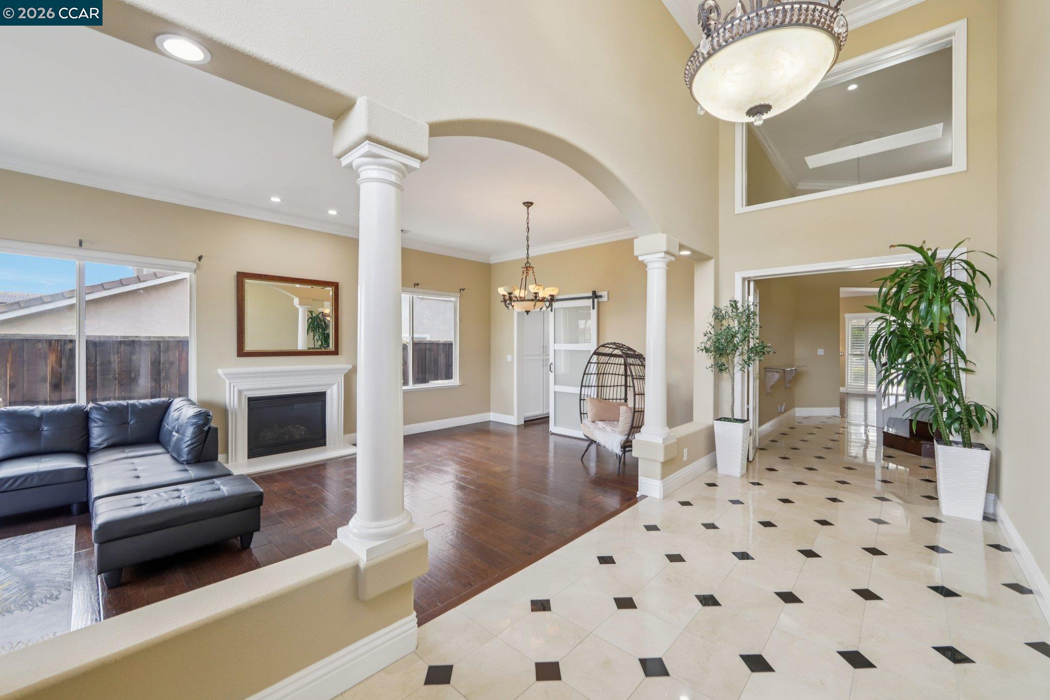 Detail Gallery Image 7 of 53 For 5388 Southwood Way, Antioch,  CA 94531 - 5 Beds | 3 Baths