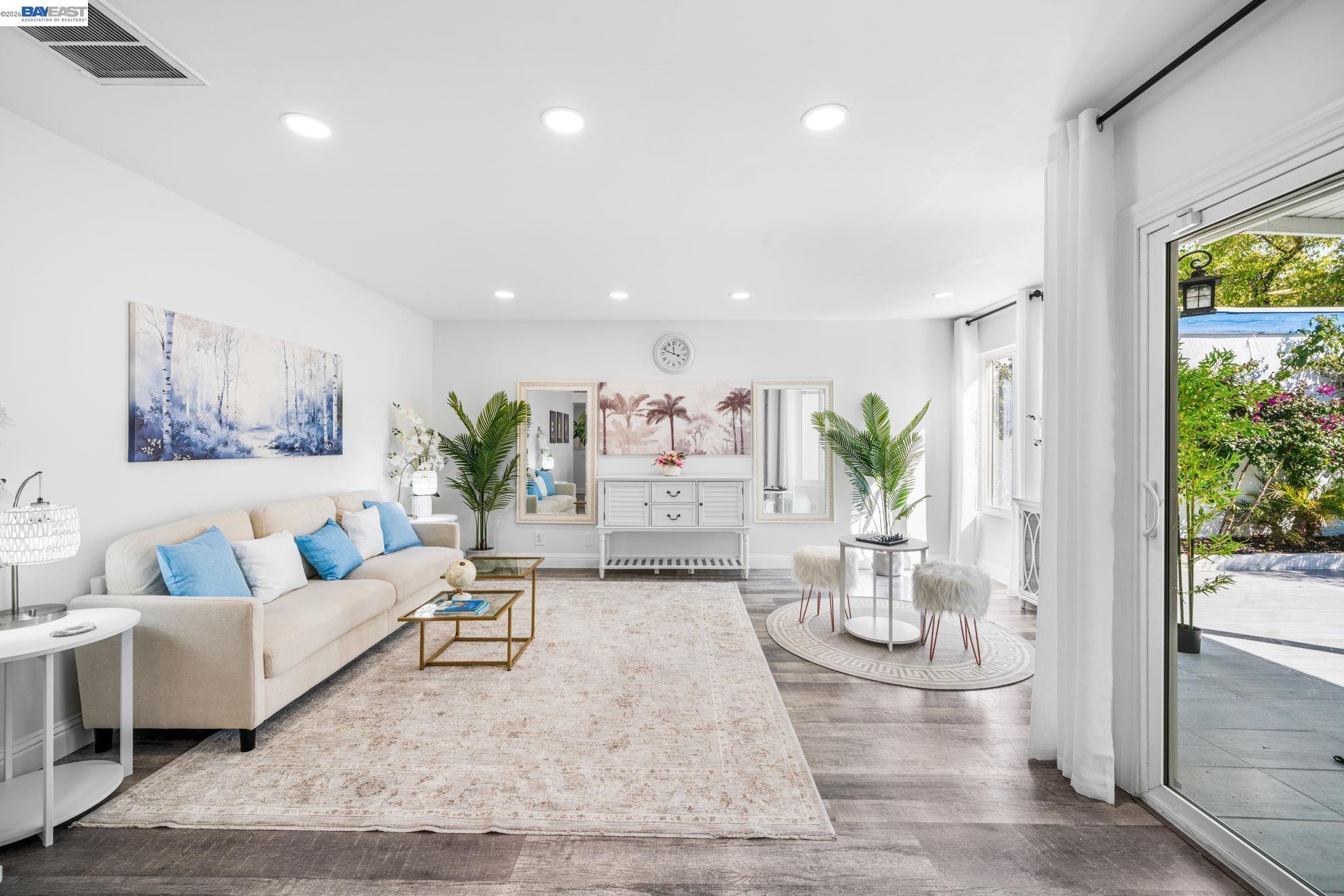 Detail Gallery Image 4 of 58 For 4019 Rennellwood Way, Pleasanton,  CA 94566 - 3 Beds | 2 Baths