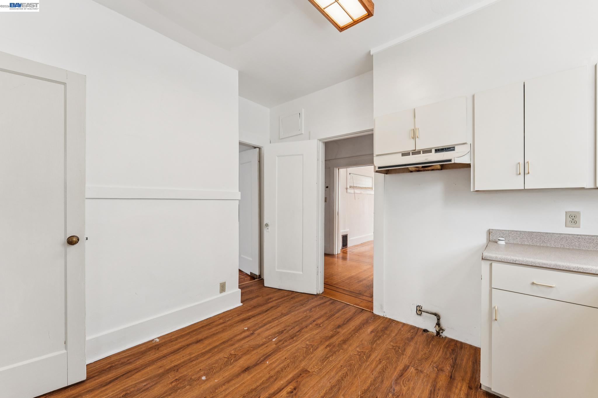 Detail Gallery Image 23 of 59 For 2643 Stuart St, Berkeley,  CA 94705 - 5 Beds | 3/1 Baths