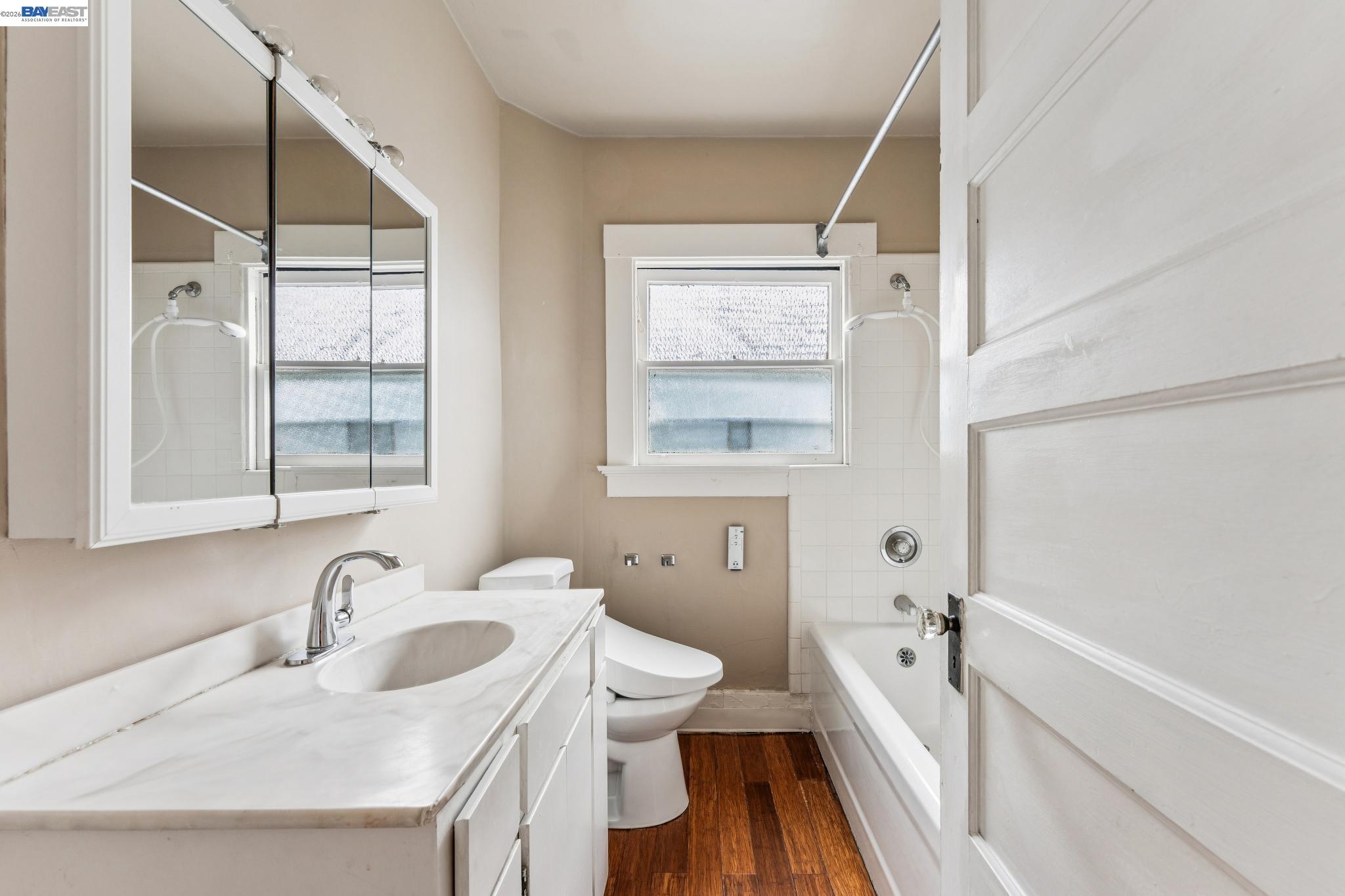 Detail Gallery Image 33 of 59 For 2643 Stuart St, Berkeley,  CA 94705 - 5 Beds | 3/1 Baths