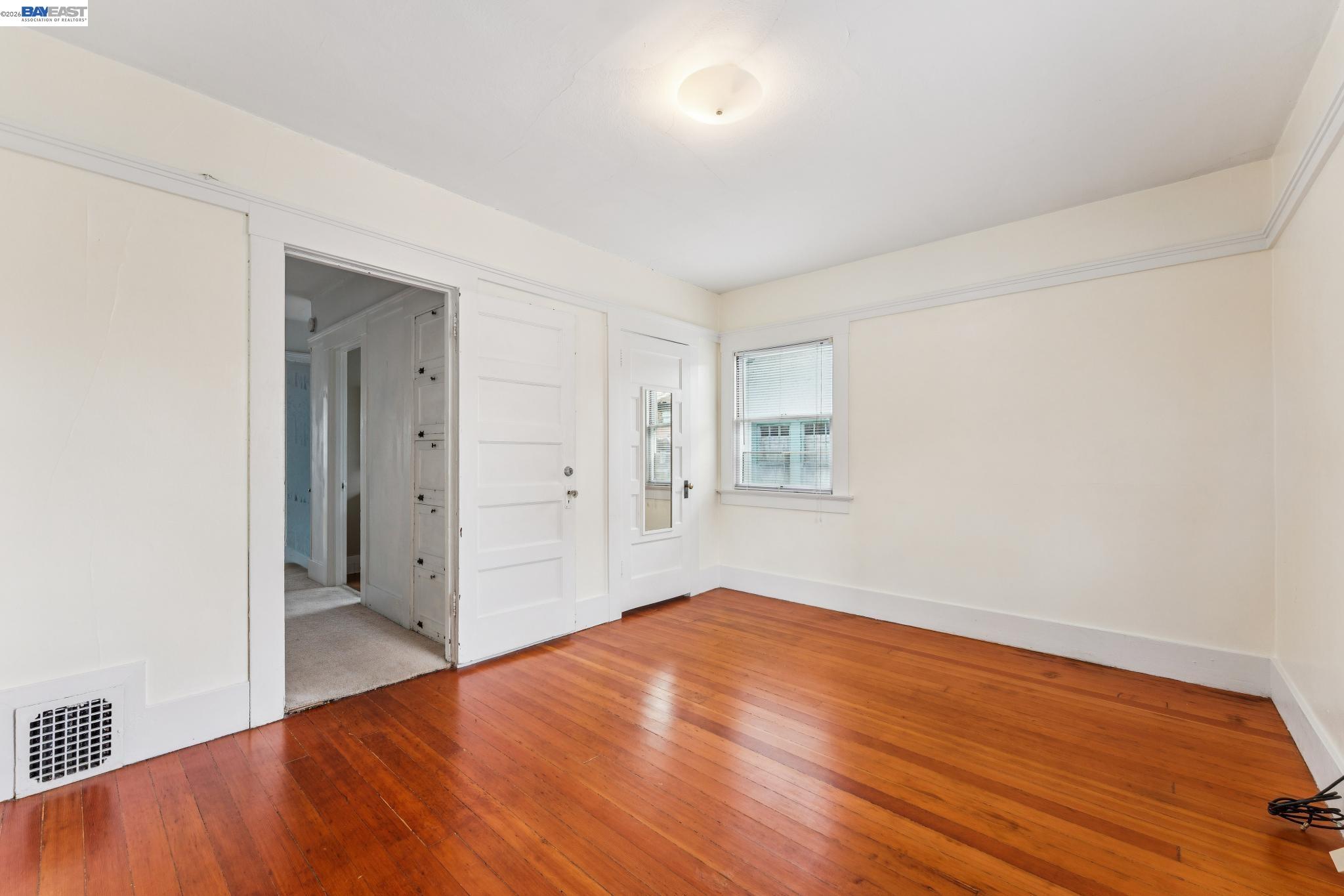 Detail Gallery Image 36 of 59 For 2643 Stuart St, Berkeley,  CA 94705 - 5 Beds | 3/1 Baths