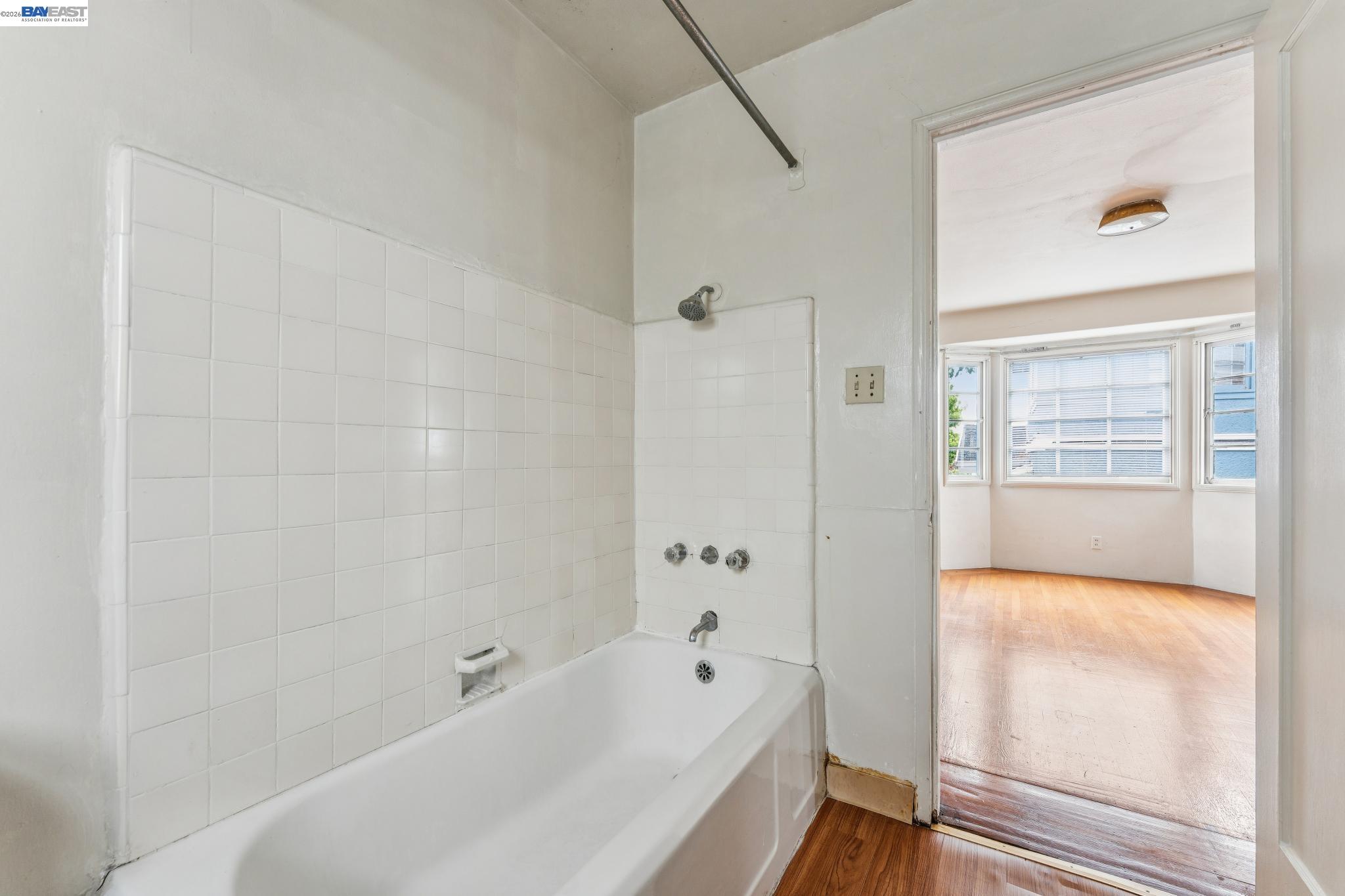 Detail Gallery Image 50 of 59 For 2643 Stuart St, Berkeley,  CA 94705 - 5 Beds | 3/1 Baths