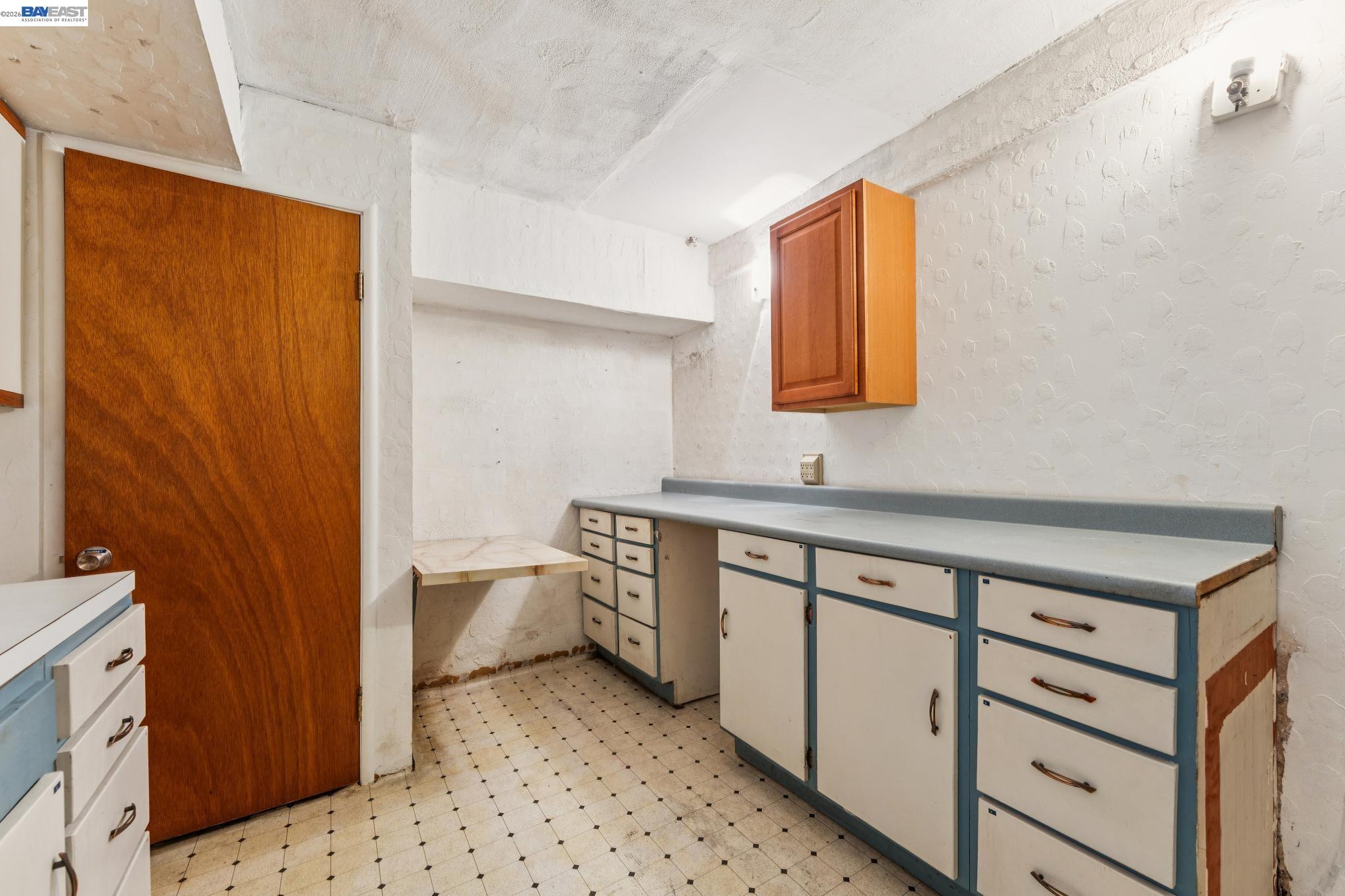 Detail Gallery Image 57 of 59 For 2643 Stuart St, Berkeley,  CA 94705 - 5 Beds | 3/1 Baths