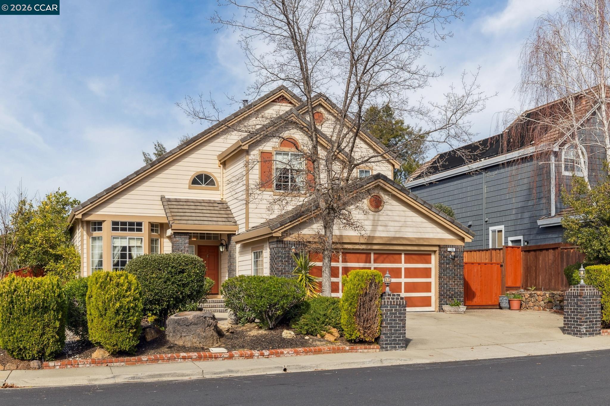 Detail Gallery Image 2 of 57 For 105 Crow Pl, Clayton,  CA 94517 - 4 Beds | 3 Baths