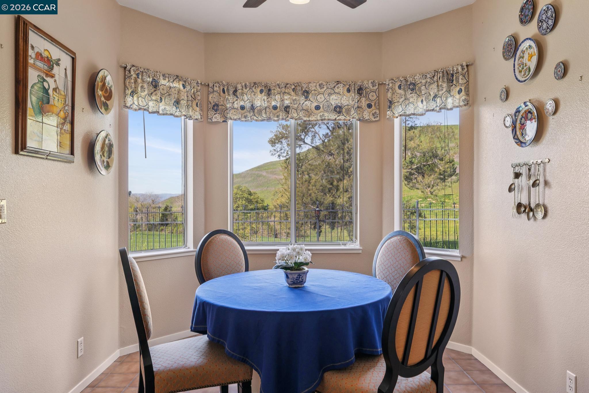 Detail Gallery Image 15 of 57 For 105 Crow Pl, Clayton,  CA 94517 - 4 Beds | 3 Baths