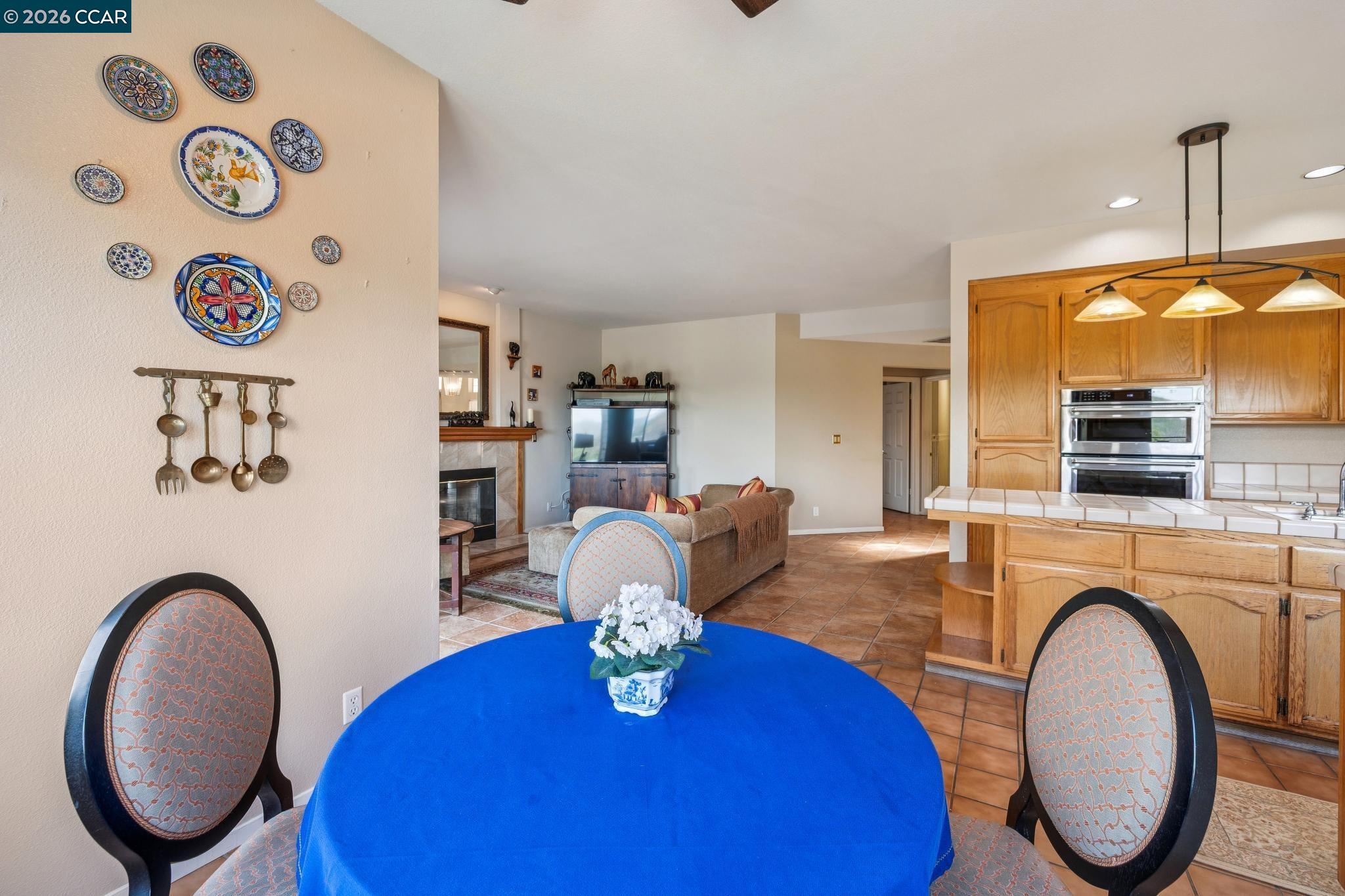 Detail Gallery Image 16 of 57 For 105 Crow Pl, Clayton,  CA 94517 - 4 Beds | 3 Baths