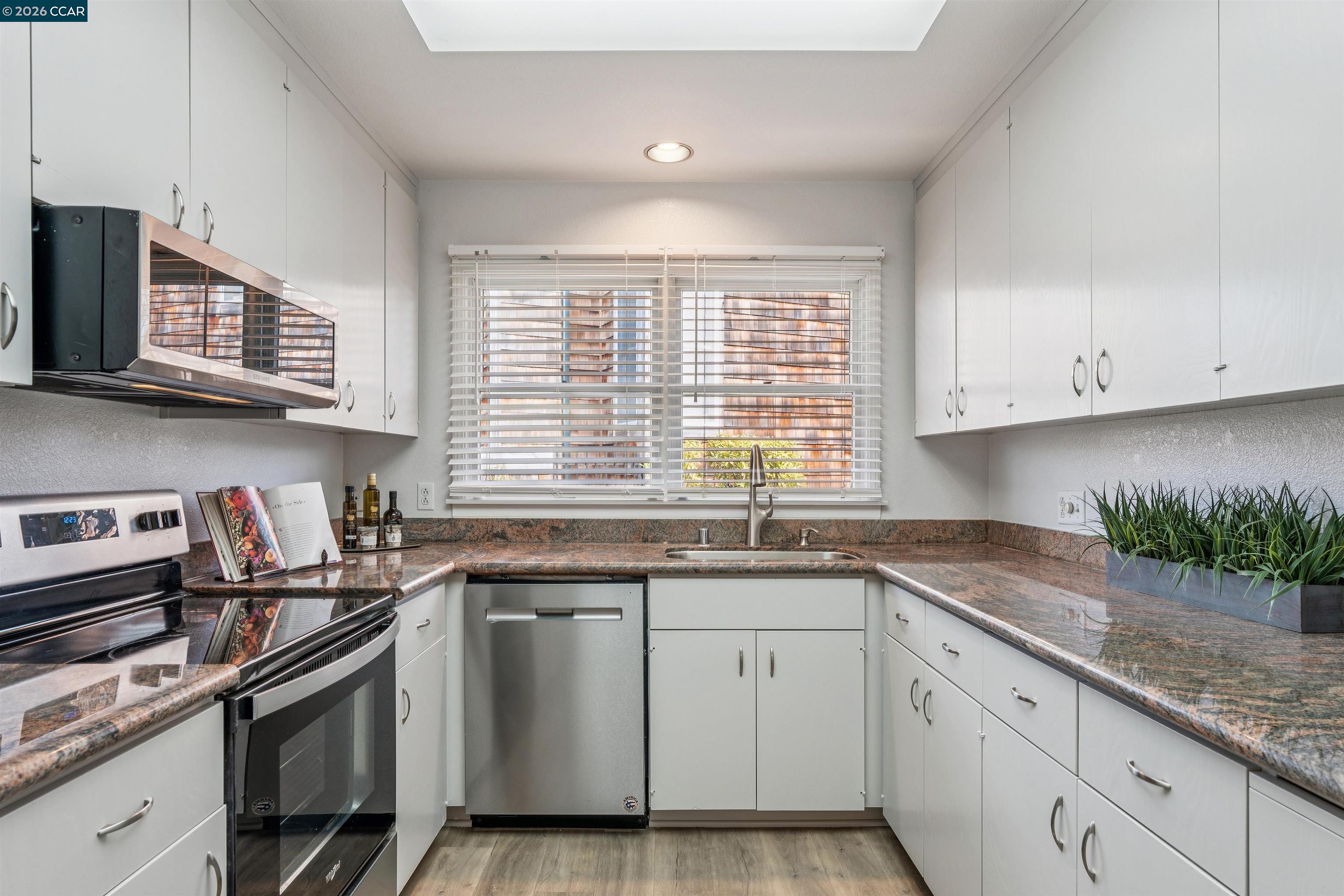 Photo #14: 41125223 Listing: Photo #14