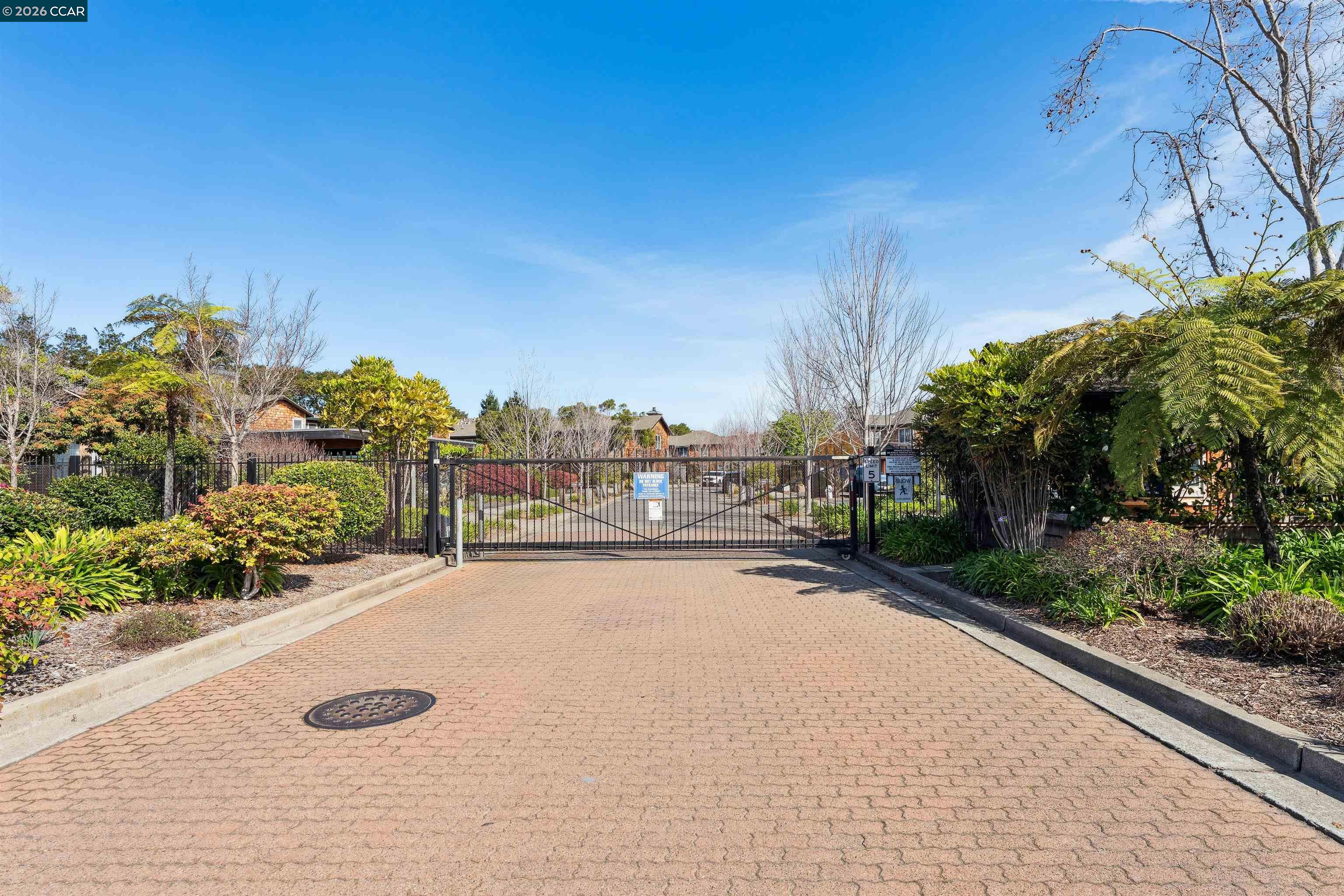 405 Centre Court, Alameda, CA, 94502