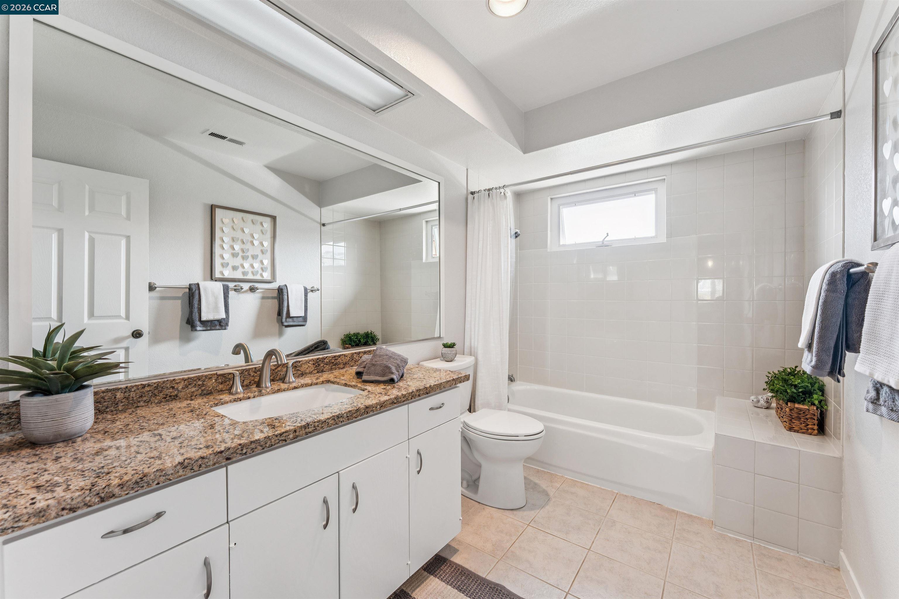 Photo #24: 41125223 Listing: Photo #24