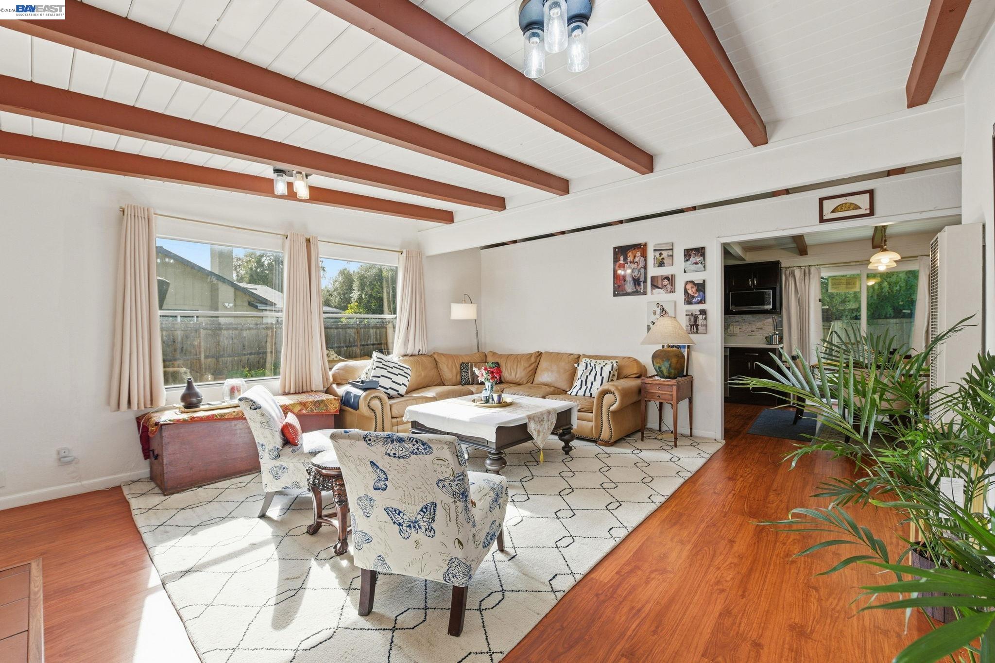 Detail Gallery Image 2 of 33 For 38467 Timpanogas Circle, Fremont,  CA 94536 - 3 Beds | 2 Baths