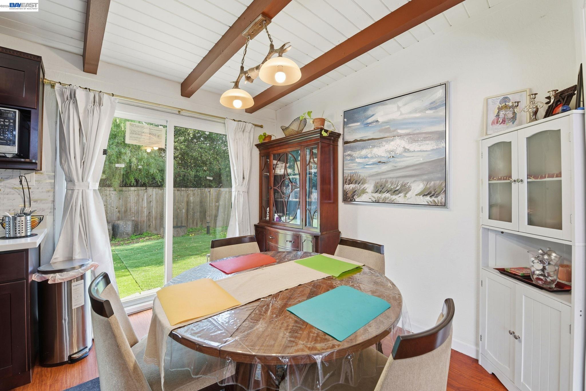 Detail Gallery Image 10 of 33 For 38467 Timpanogas Circle, Fremont,  CA 94536 - 3 Beds | 2 Baths