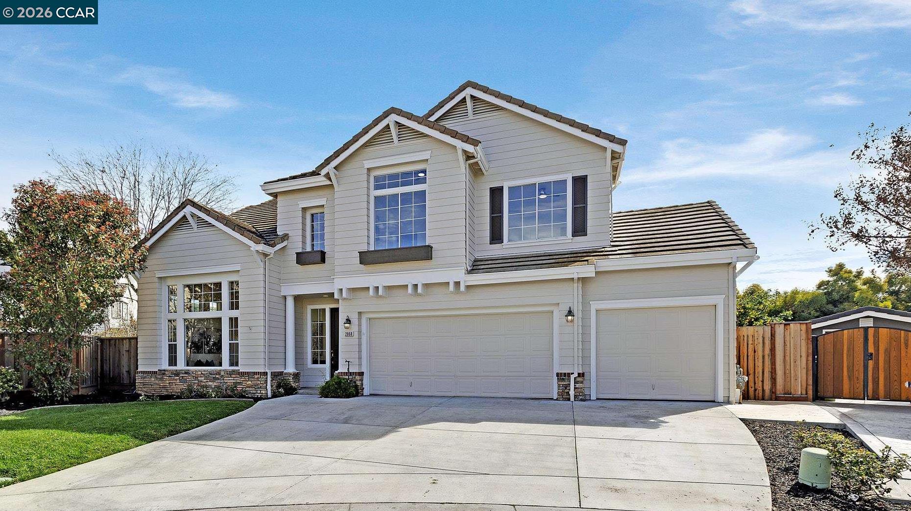 Detail Gallery Image 2 of 42 For 2868 Ruby Vw, San Jose,  CA 95148 - 5 Beds | 3 Baths