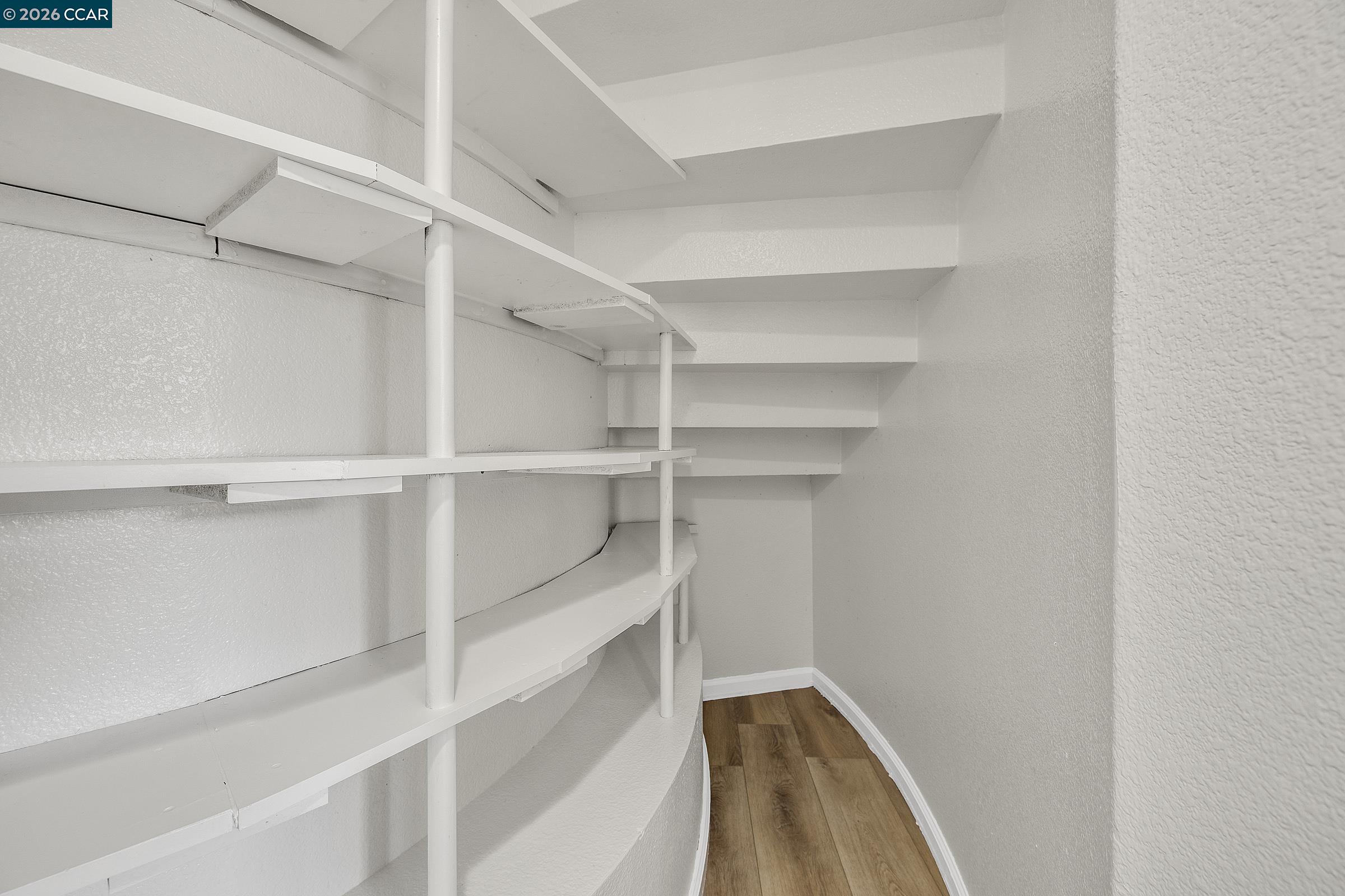 Detail Gallery Image 10 of 42 For 2868 Ruby Vw, San Jose,  CA 95148 - 5 Beds | 3 Baths