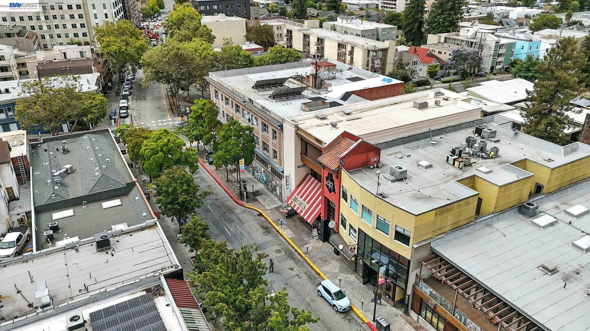 Detail Gallery Image 36 of 36 For 556-558 Alcatraz Ave, Oakland,  CA 94609 - – Beds | – Baths