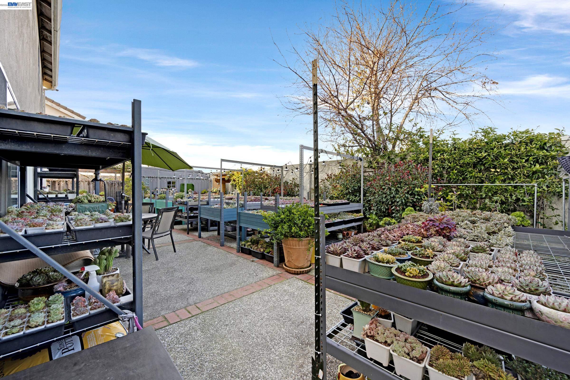 Detail Gallery Image 16 of 33 For 15100 Shining Star Ln, San Leandro,  CA 94579 - 4 Beds | 3 Baths