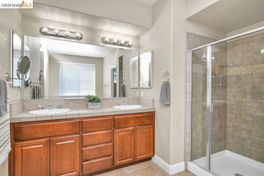 Detail Gallery Image 19 of 43 For 2973 Blumen Ave, Brentwood,  CA 94513 - 4 Beds | 2/1 Baths