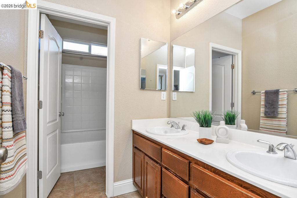 Detail Gallery Image 32 of 43 For 2973 Blumen Ave, Brentwood,  CA 94513 - 4 Beds | 2/1 Baths