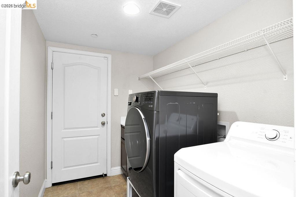 Detail Gallery Image 40 of 43 For 2973 Blumen Ave, Brentwood,  CA 94513 - 4 Beds | 2/1 Baths