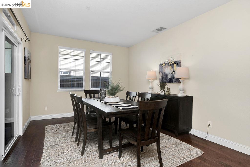 Detail Gallery Image 7 of 43 For 2973 Blumen Ave, Brentwood,  CA 94513 - 4 Beds | 2/1 Baths