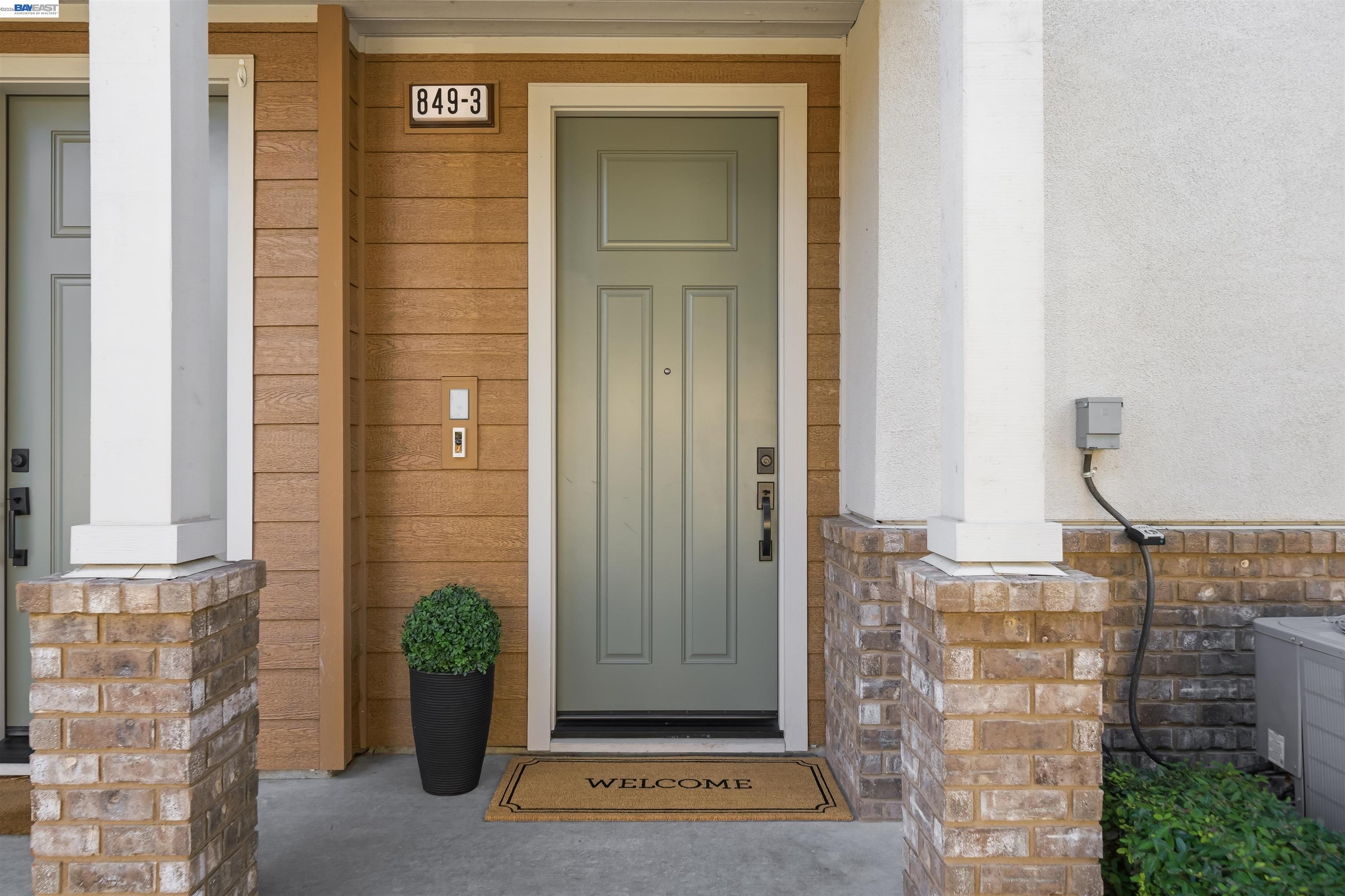 Photo #3: 41125234 Listing: Photo #3