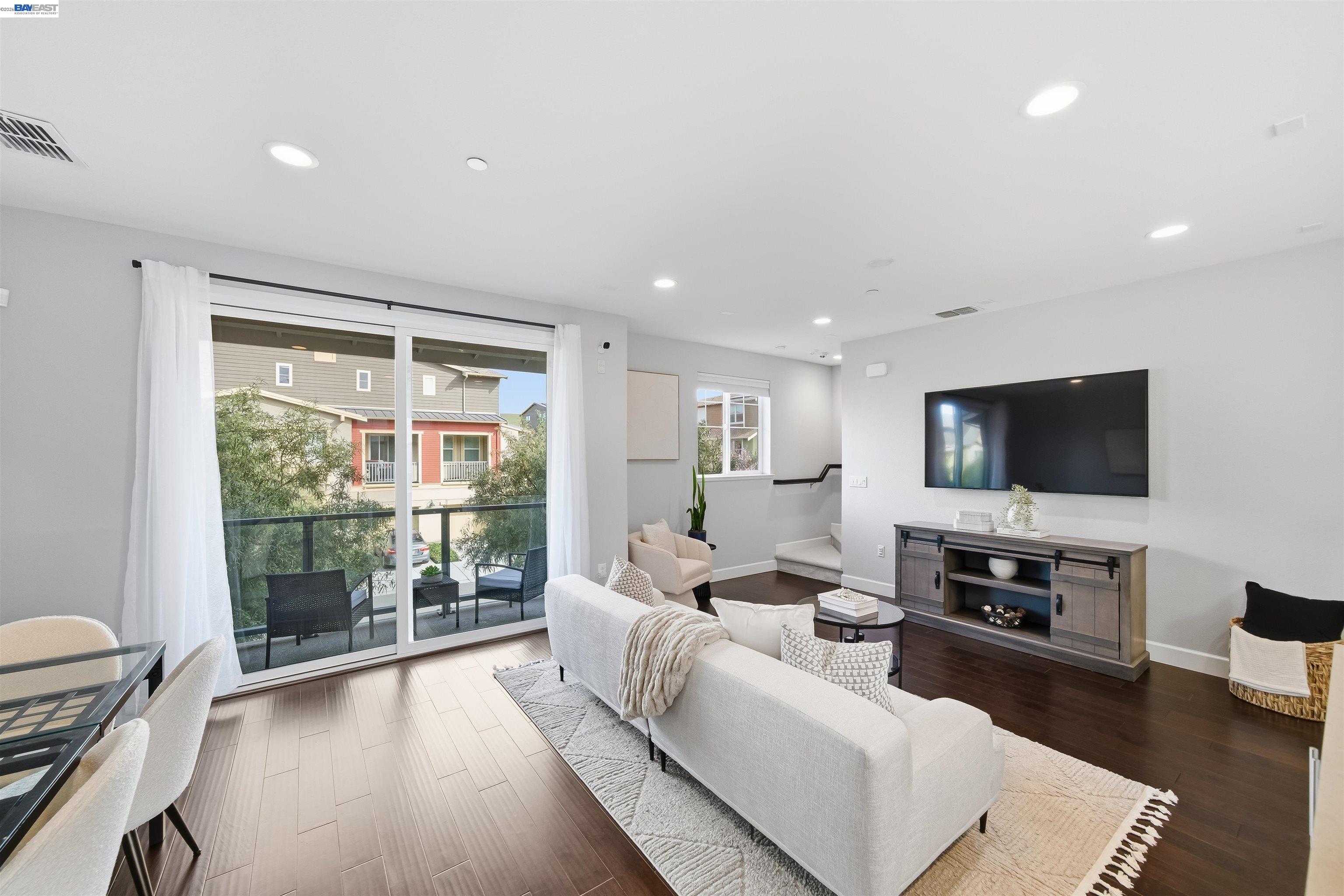 Photo #6: 41125234 Listing: Photo #6