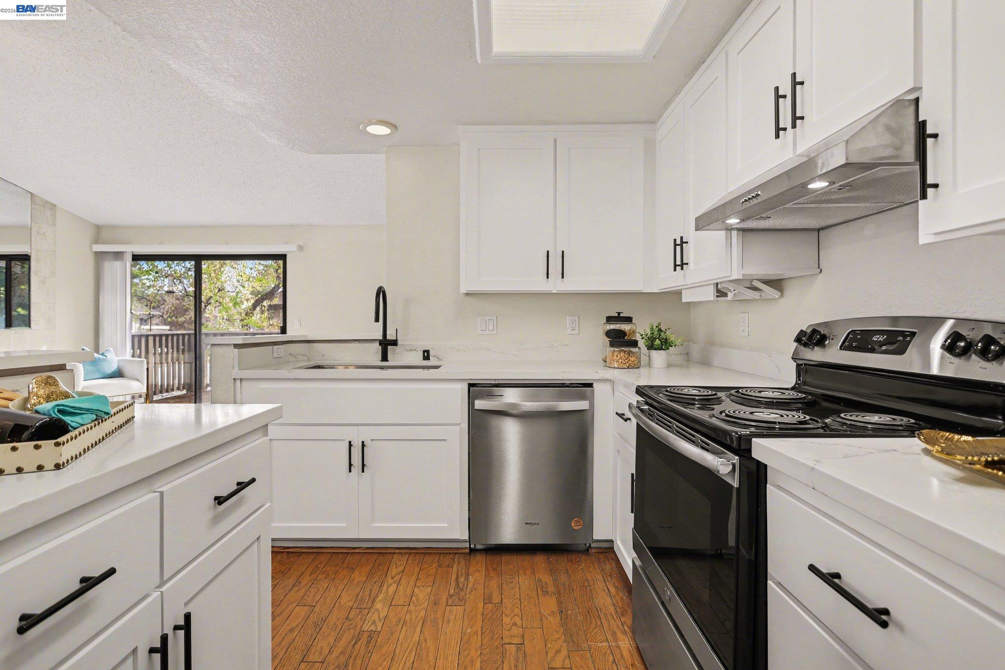 Photo #7: 41125235 Listing: Photo #7