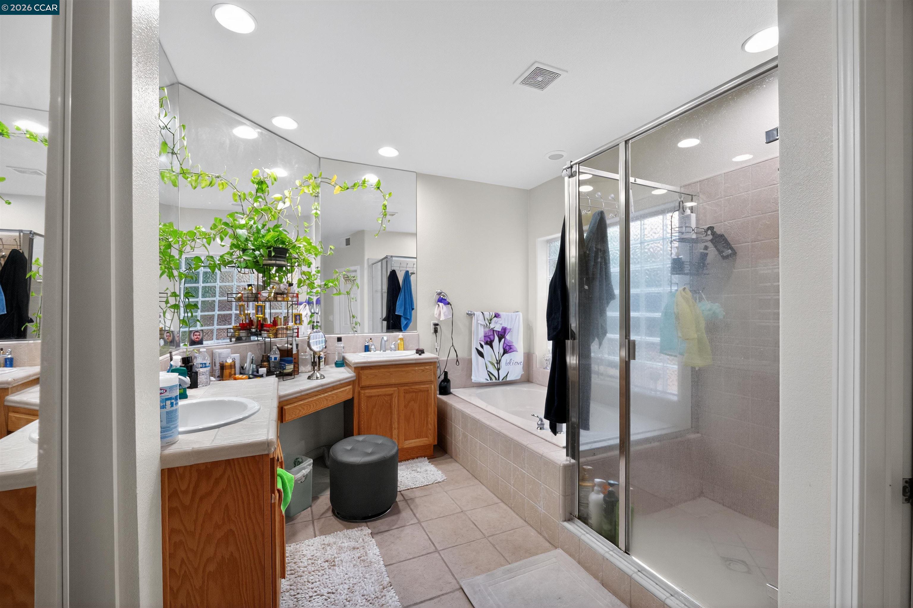 Detail Gallery Image 17 of 35 For 4100 Diorite Ct, Antioch,  CA 94531 - 4 Beds | 2/1 Baths