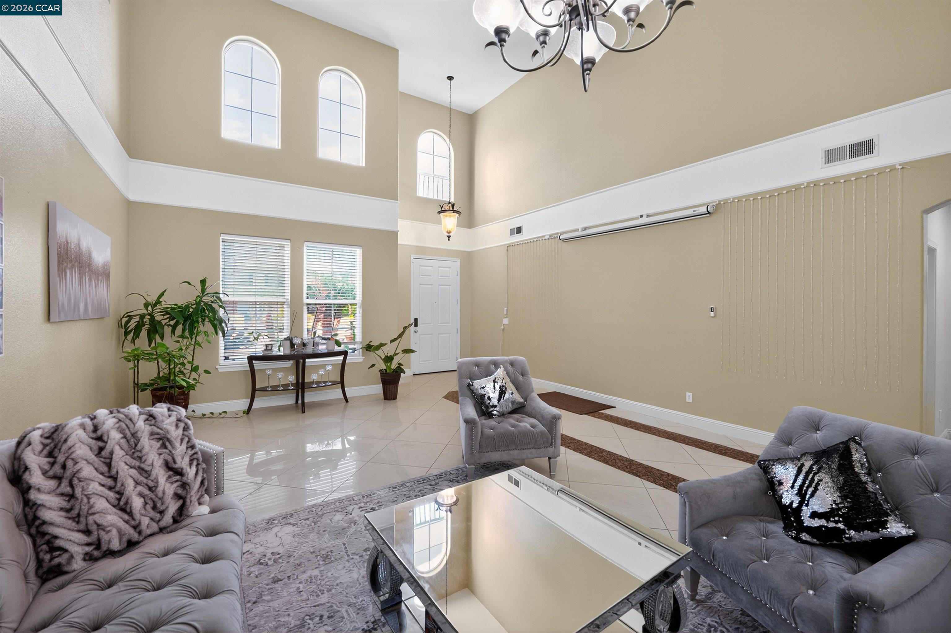 Detail Gallery Image 3 of 35 For 4100 Diorite Ct, Antioch,  CA 94531 - 4 Beds | 2/1 Baths